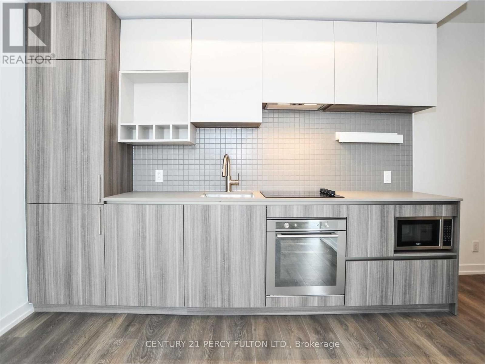 898 Portage Parkway 4012, Vaughan, ON L4K 0J7 photo 3