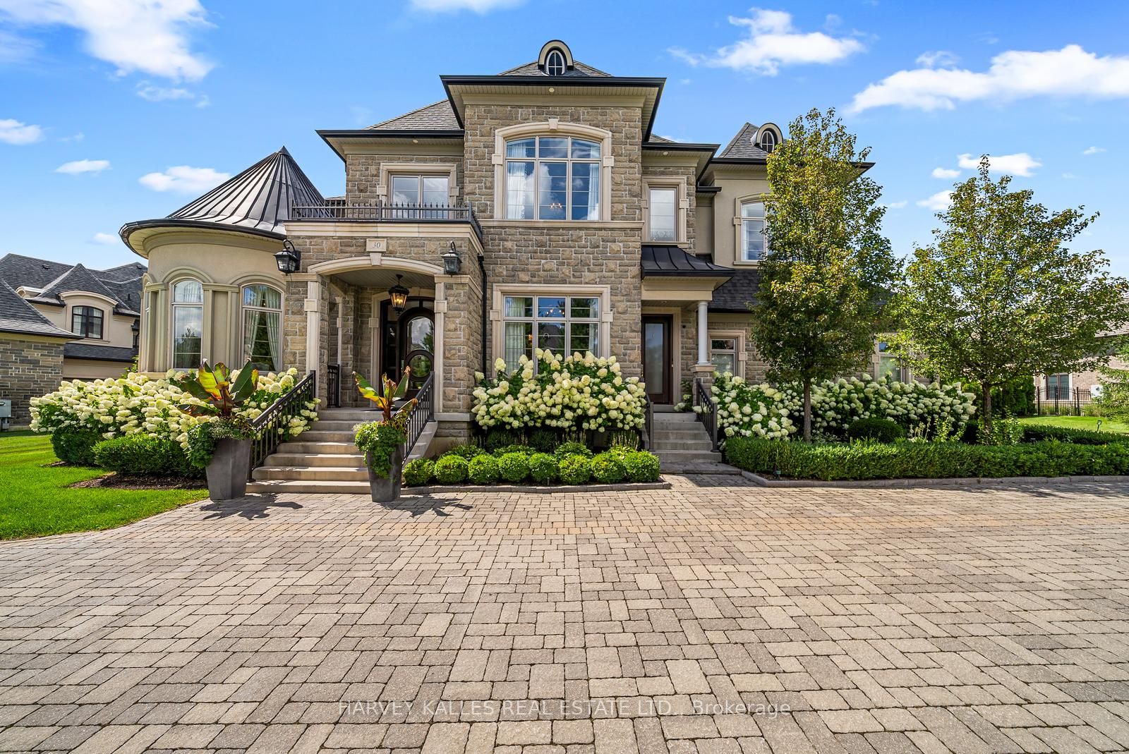30 Spicewood Crescent, Vaughan, ON L4H 4E4 photo 2