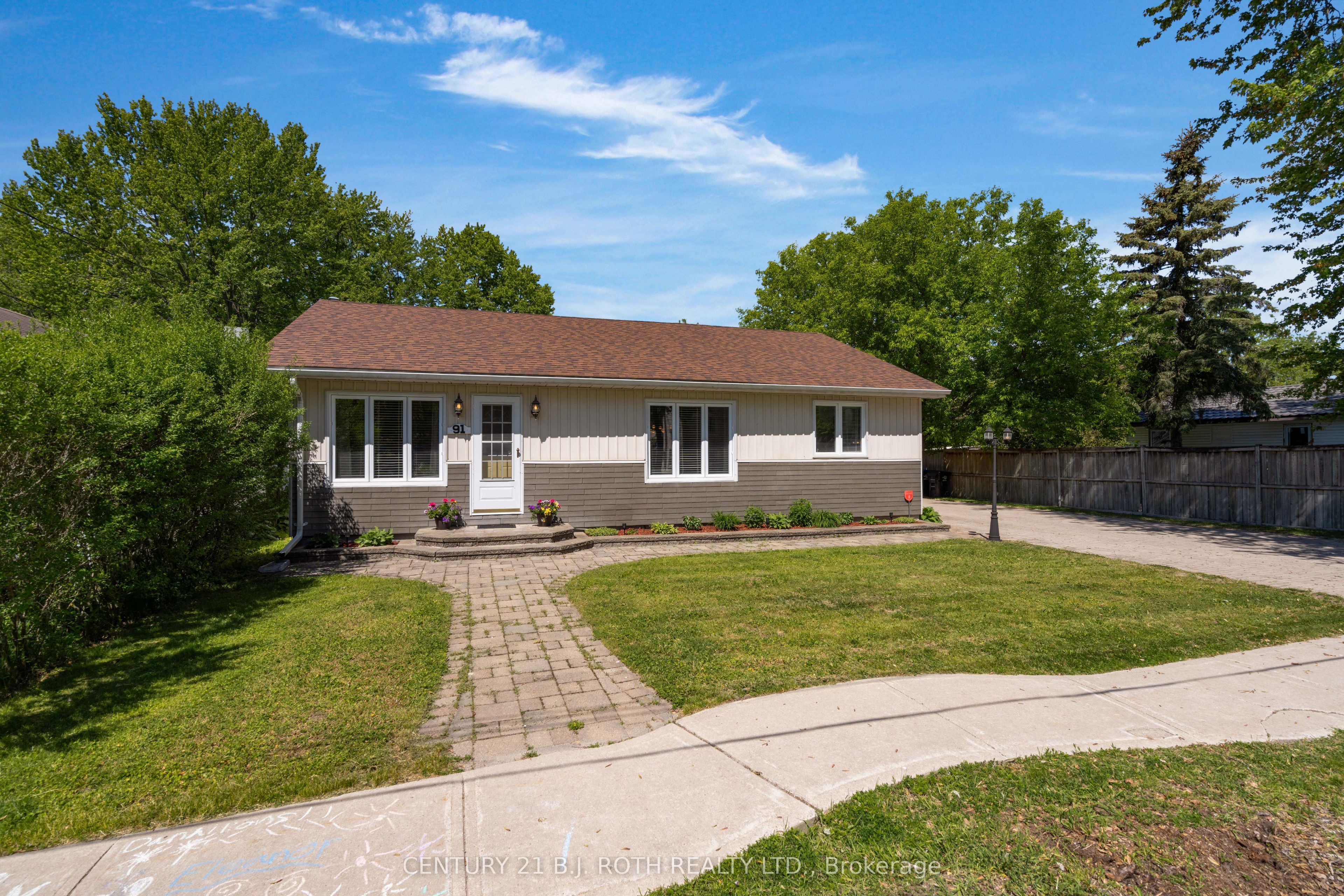 91 Elm Street, Essa, ON L0M 1B0 photo 2