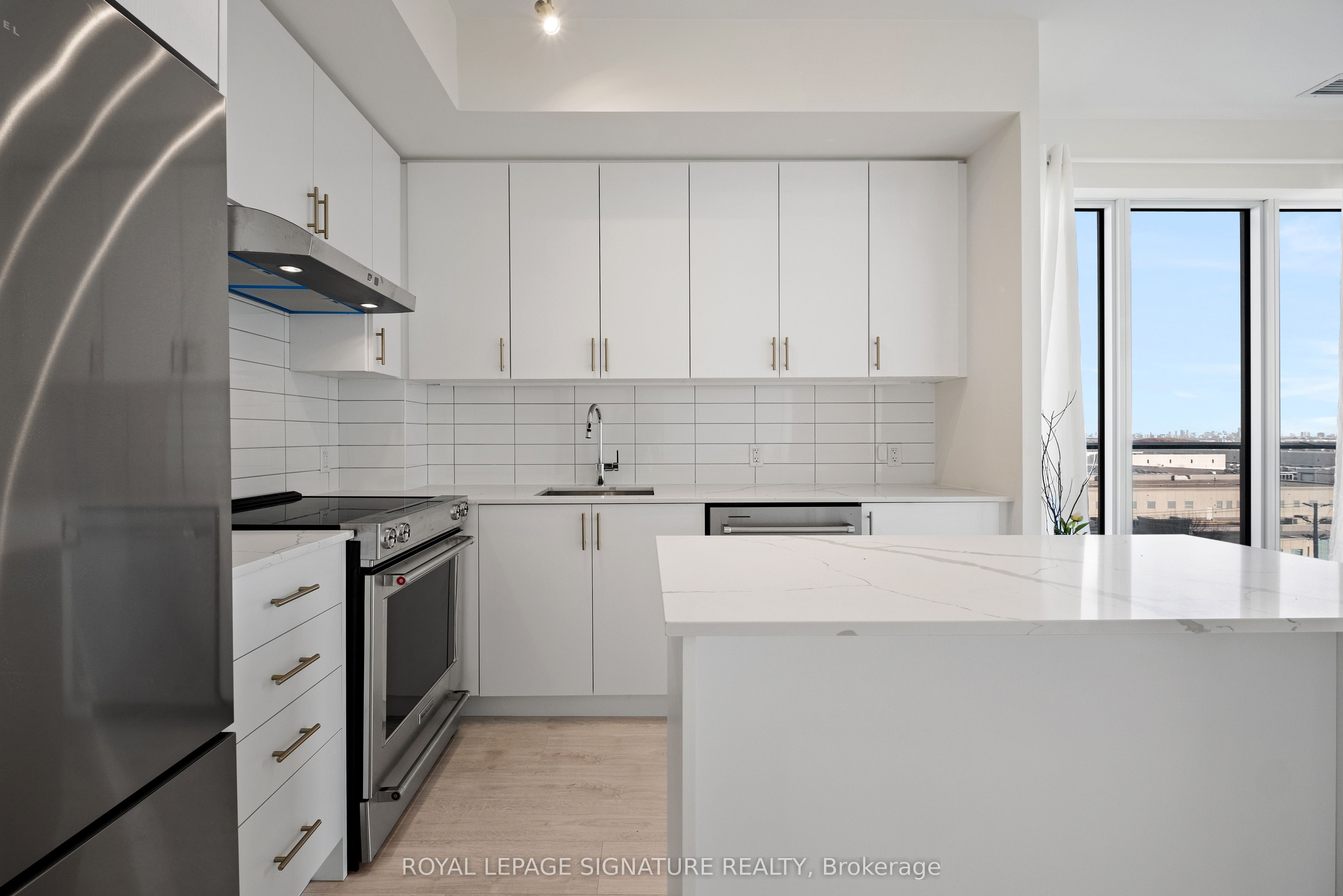 9000 Jane Street 602, Vaughan, ON L4K 0M6 photo 4