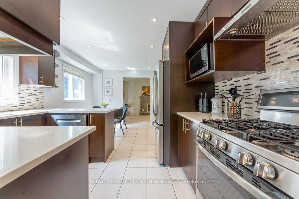 25 Stiver Court, Markham, ON L3R 2R1 photo 5