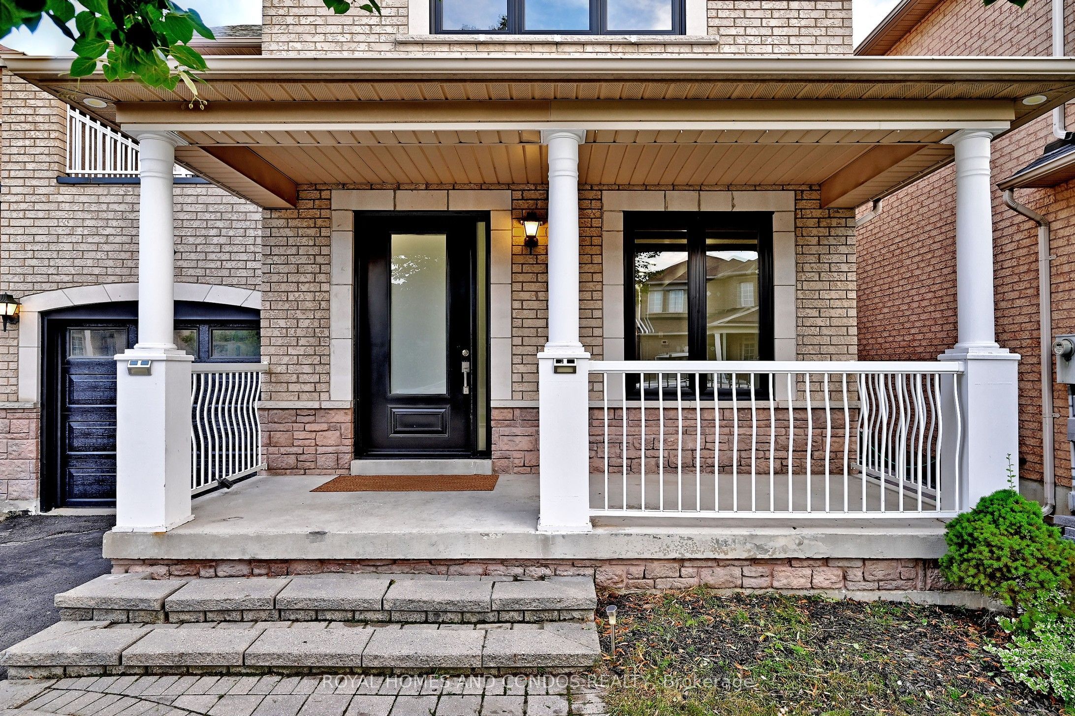 129 Saint Damian Avenue, Vaughan, ON L4H 2L4 photo 3