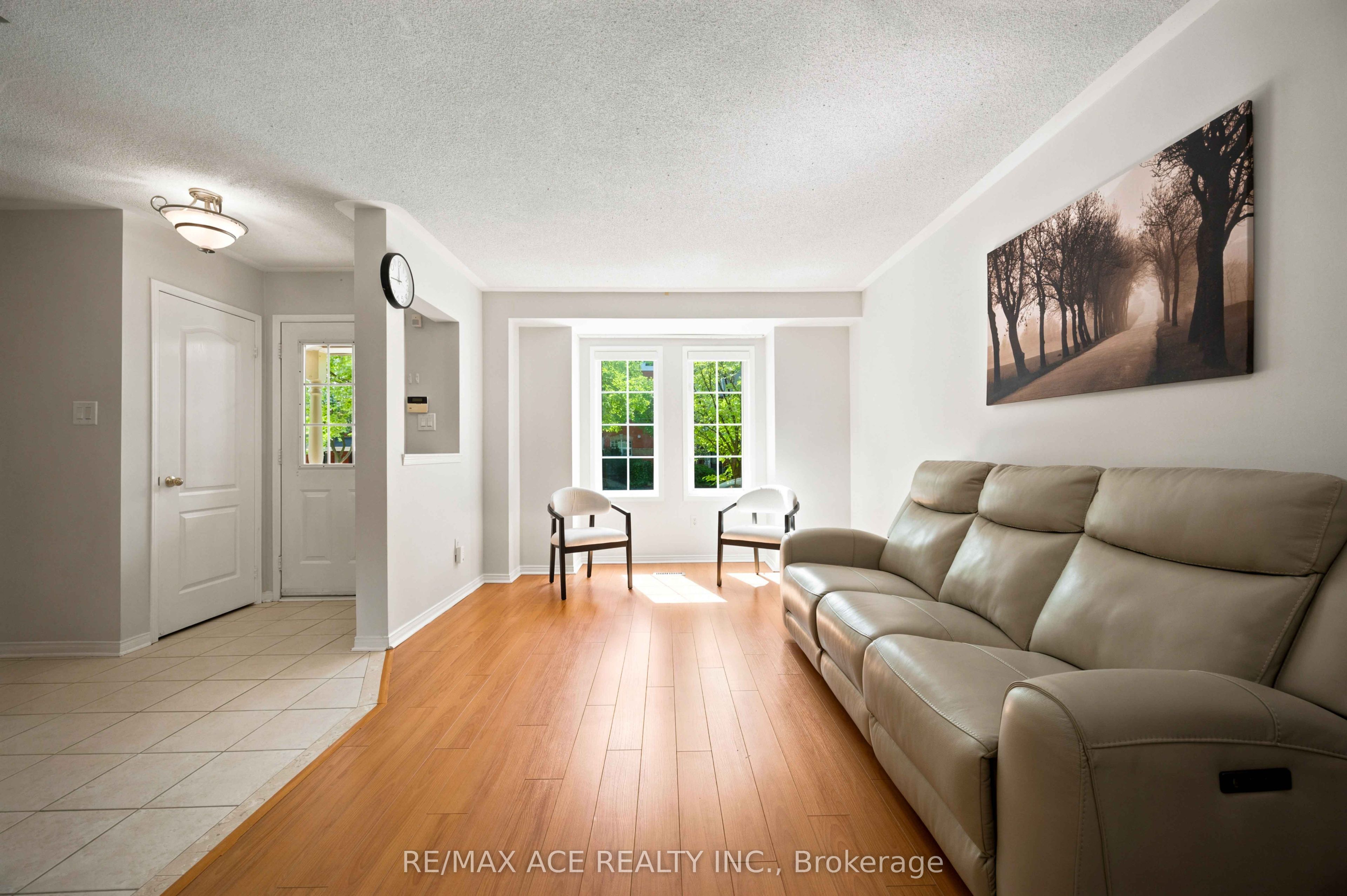 16 White's Hill Avenue, Markham, ON L6B 1C1 photo 4