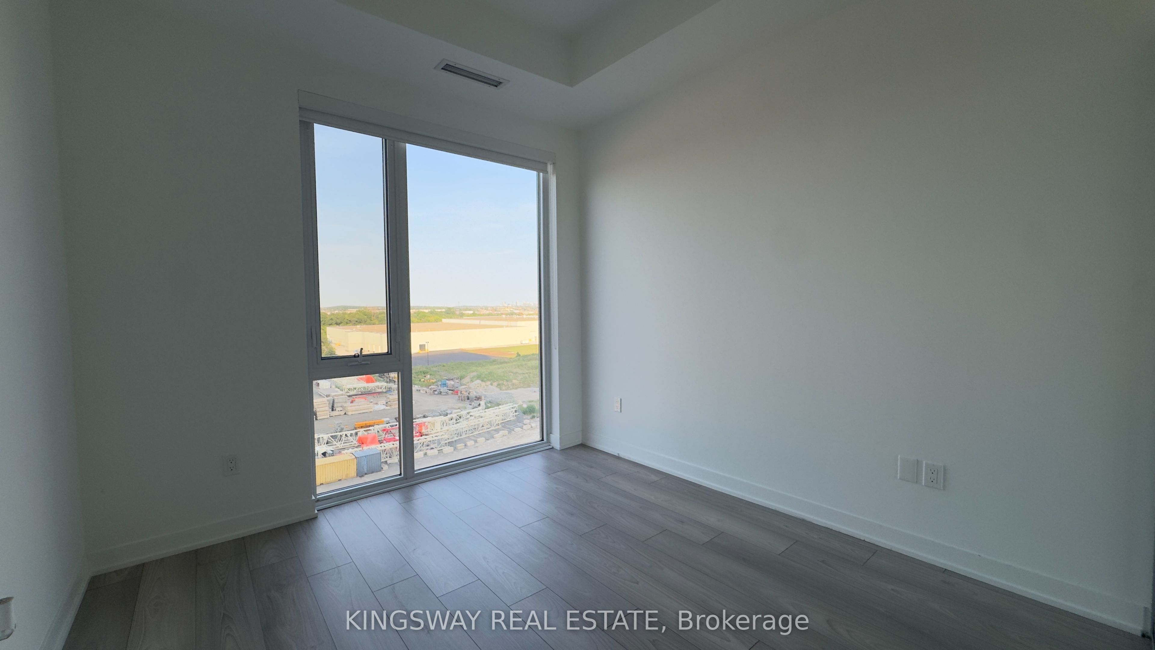 474 Caldari Road 610, Vaughan, ON L4K 0R6 photo 4