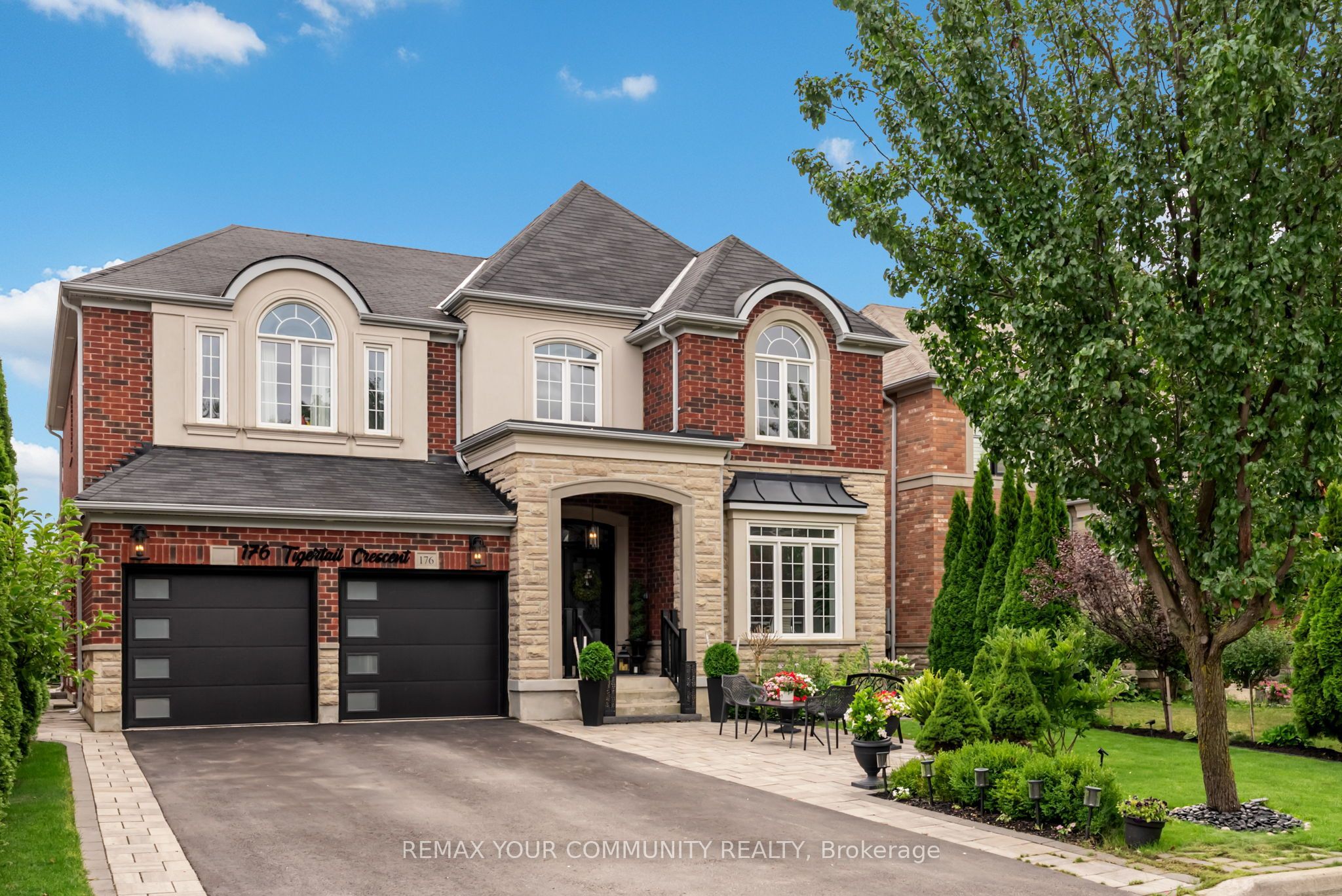 176 Tigertail Crescent, Bradford West Gwillimbury, ON L3Z 0M4