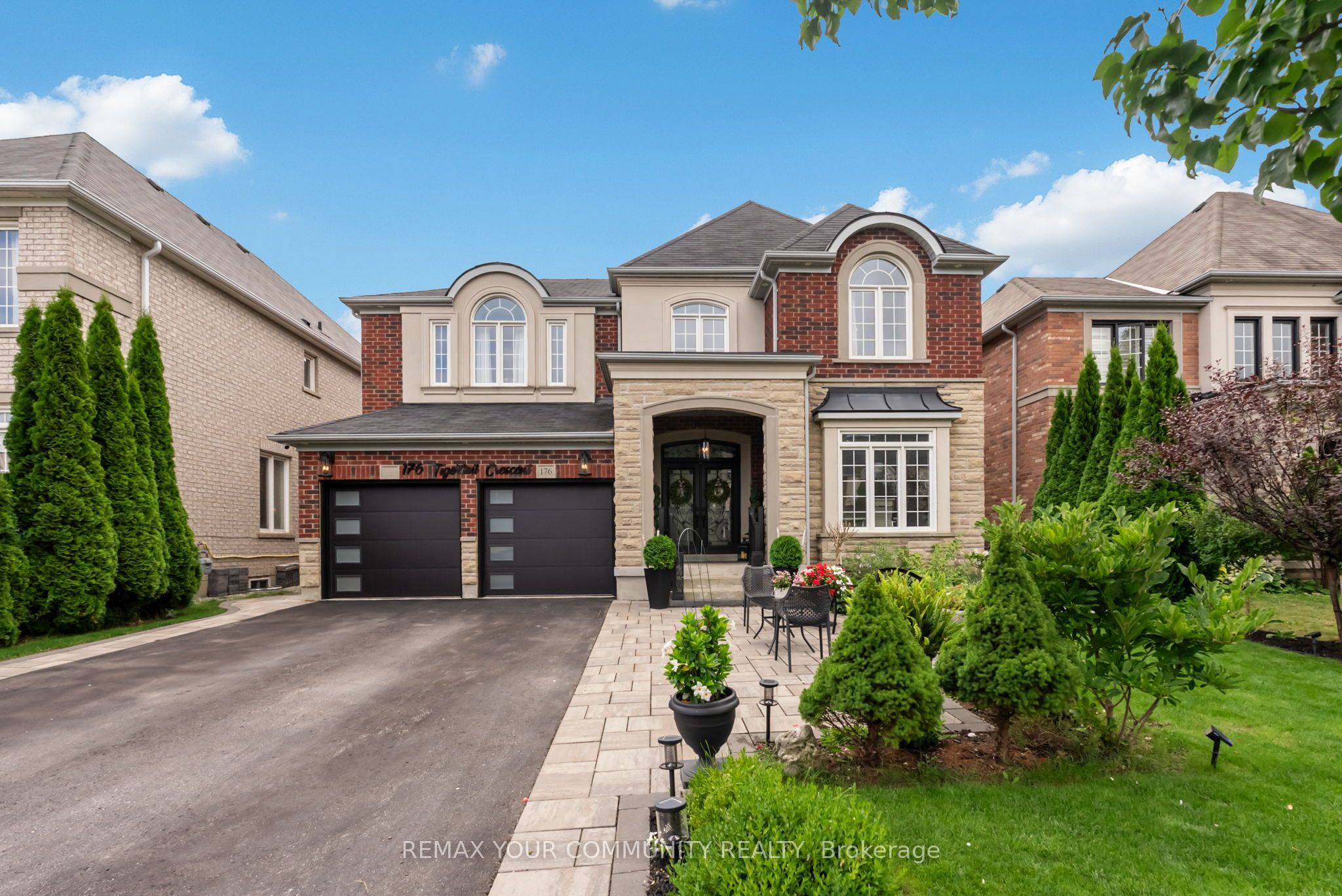 176 Tigertail Crescent, Bradford West Gwillimbury, ON L3Z 0M4 photo 2