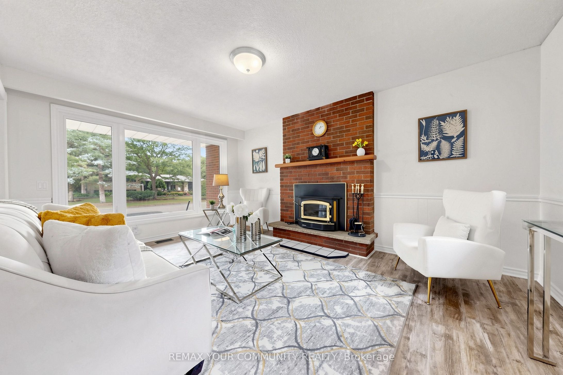 16 Ramsay Street, East Gwillimbury, ON L9N 1G4 photo 3