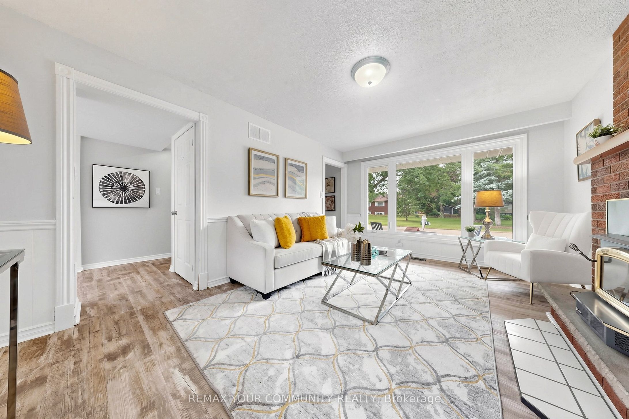 16 Ramsay Street, East Gwillimbury, ON L9N 1G4 photo 4