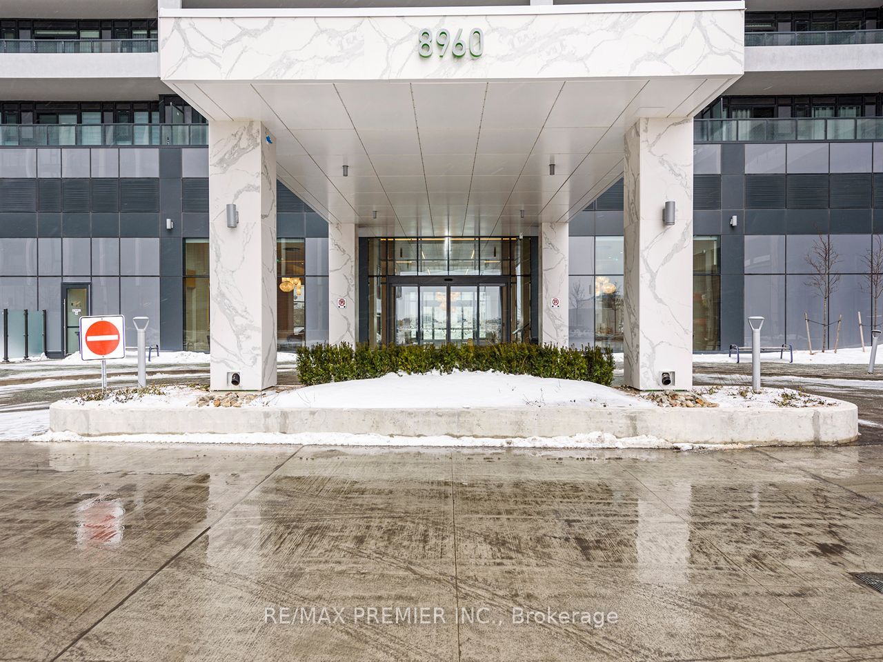8960 Jane Street 412, Vaughan, ON L4K 0N9 photo 3
