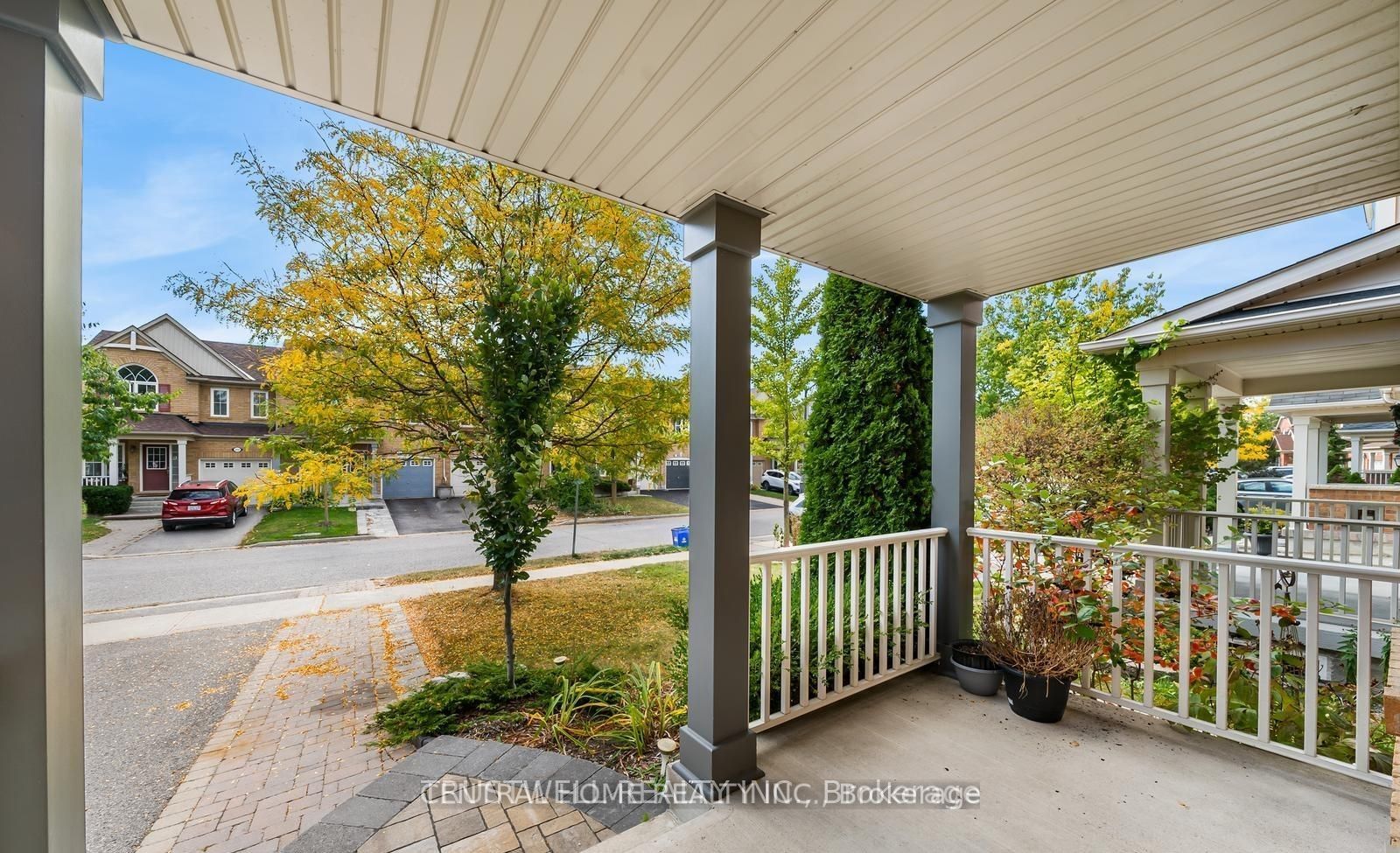 255 Chilcott Crescent, Newmarket, ON L3X 3G7 photo 4