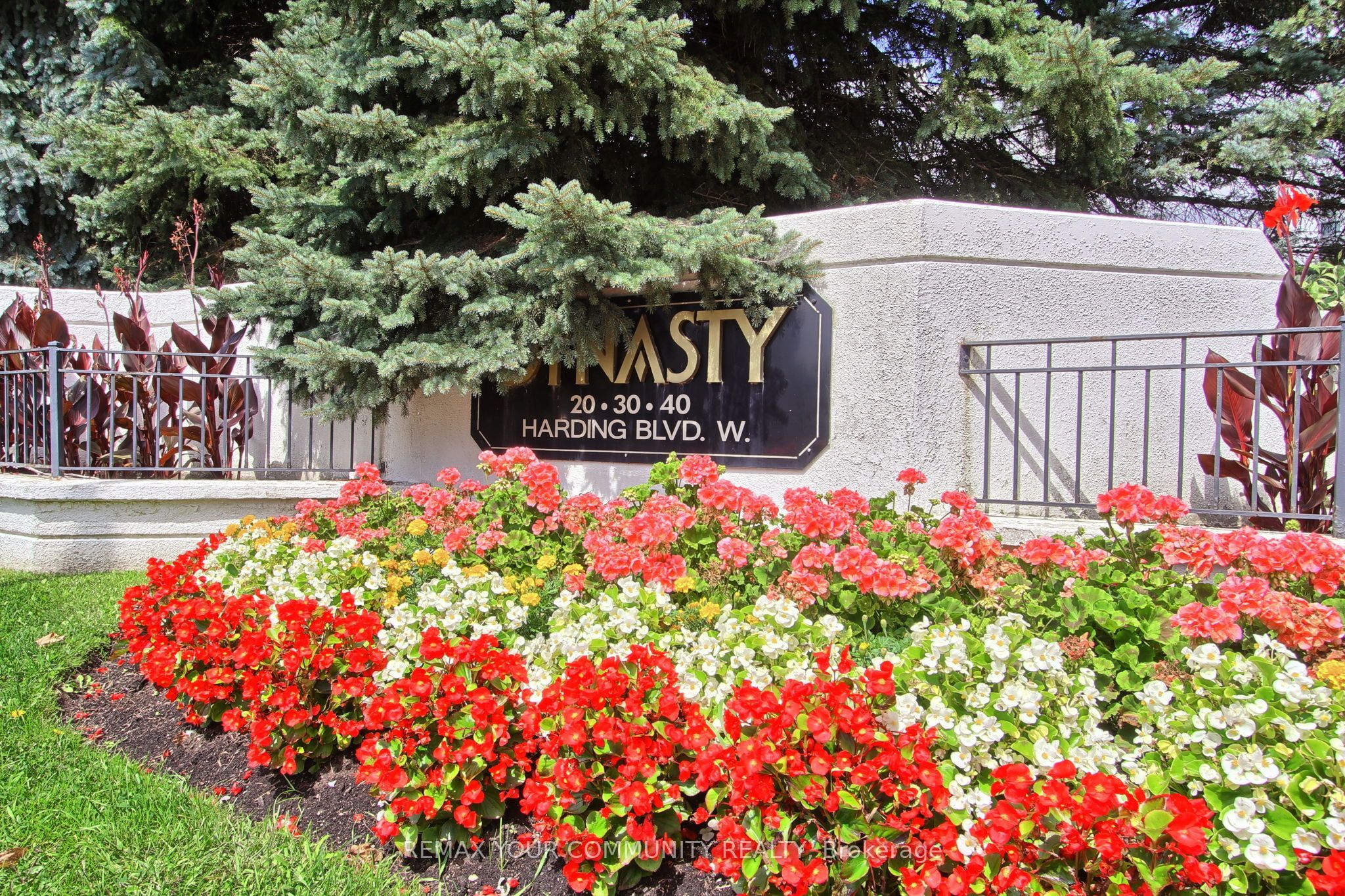 40 Harding Boulevard 1114, Richmond Hill, ON L4C 9S5