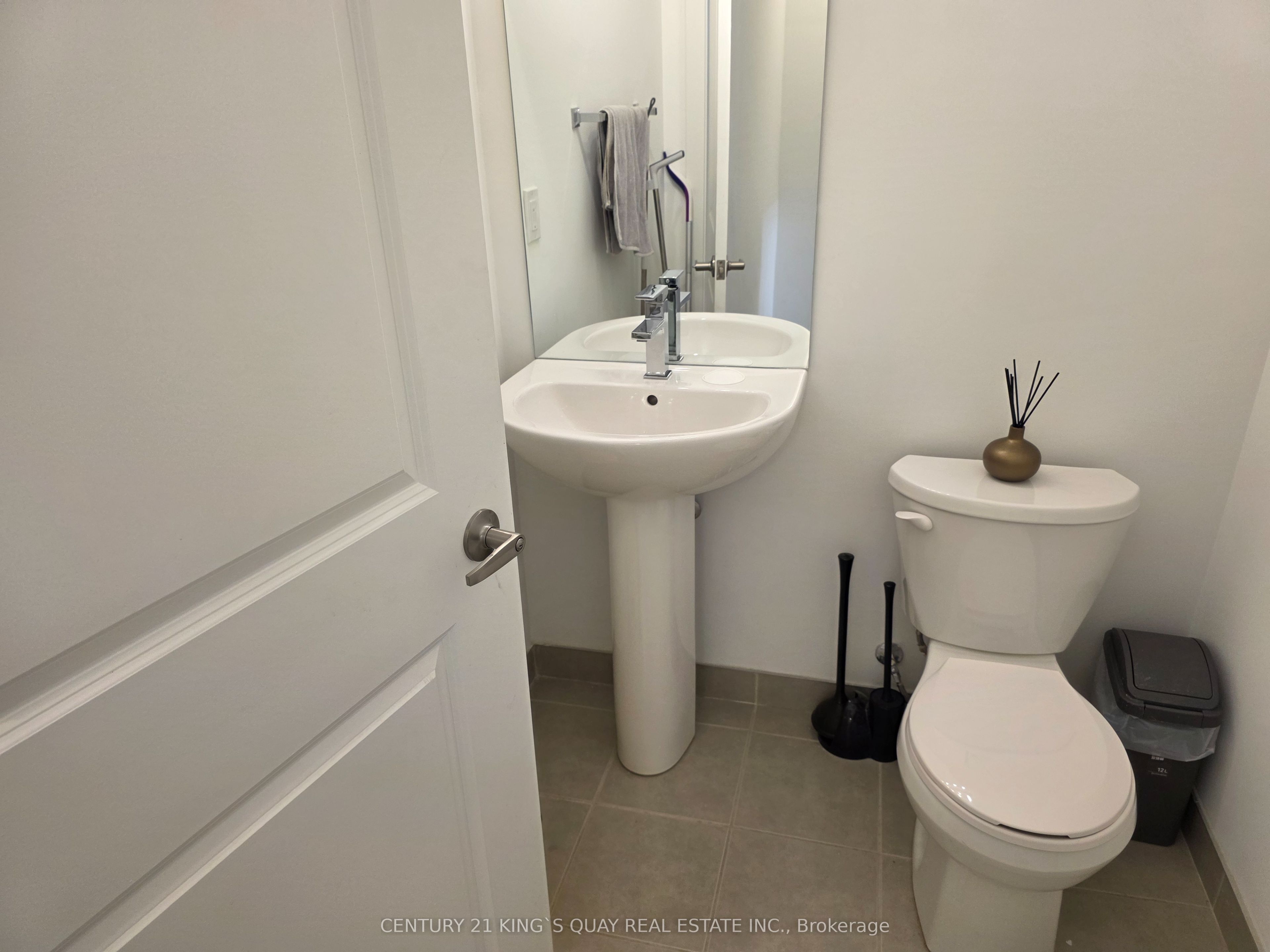 24 Nordic Lane, Whitchurch-Stouffville, ON L4A 4W8 photo 5