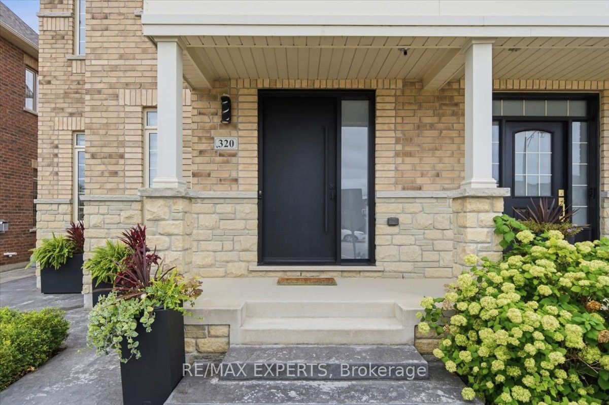 320 Barons Street, Vaughan, ON L4H 4H4 photo 3