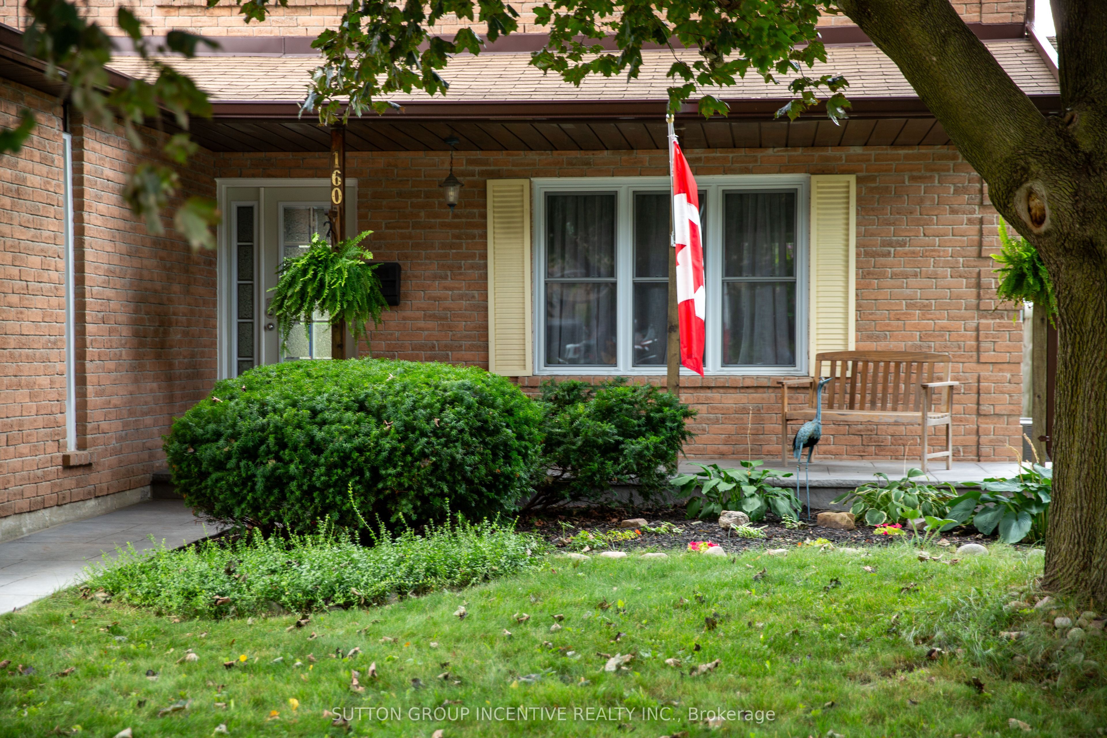 160 Walton Drive, Aurora, ON L4G 3R8 photo 3