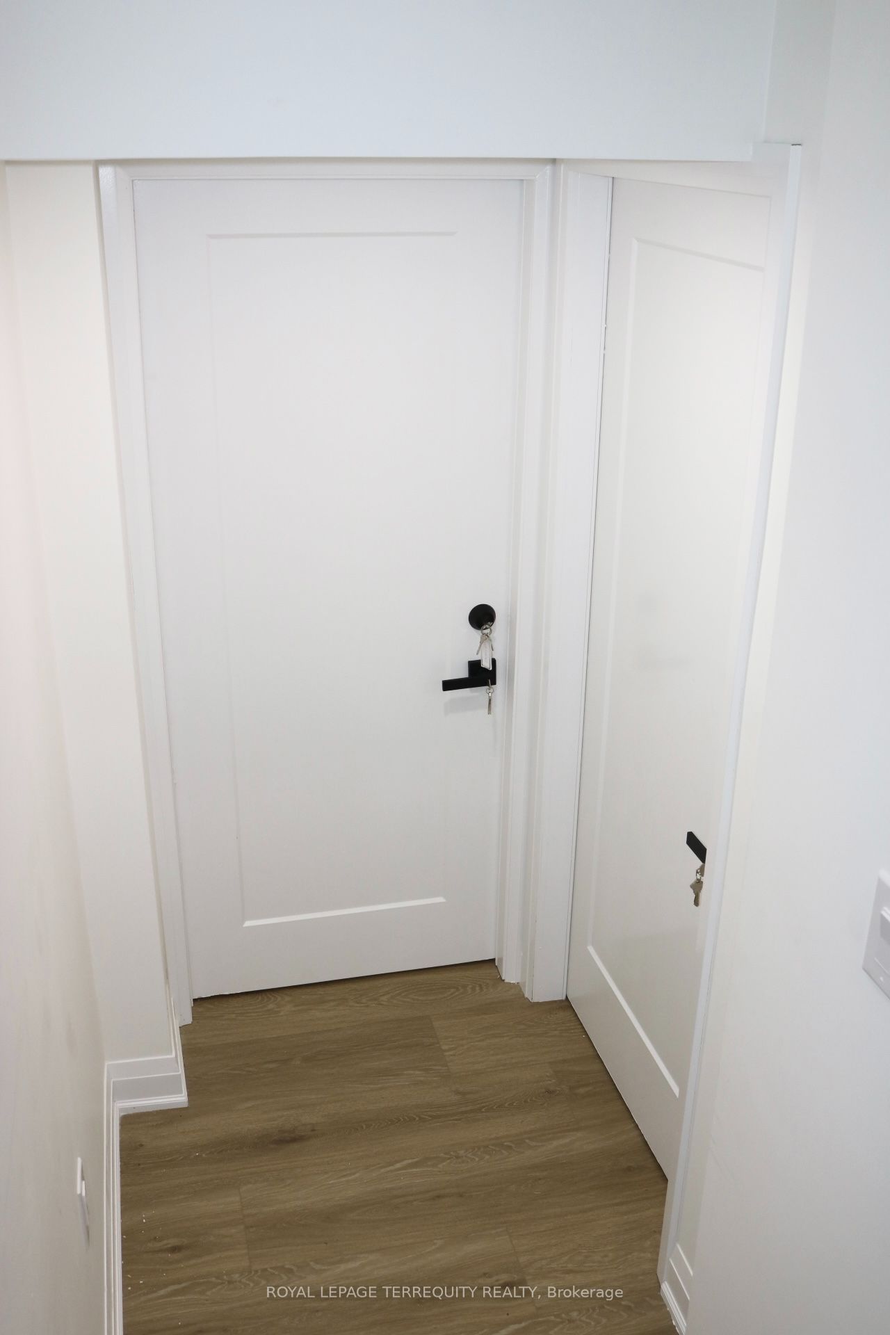 131 Trammel Drive Bsmt room 3, Vaughan, ON L4H 0W2 photo 5