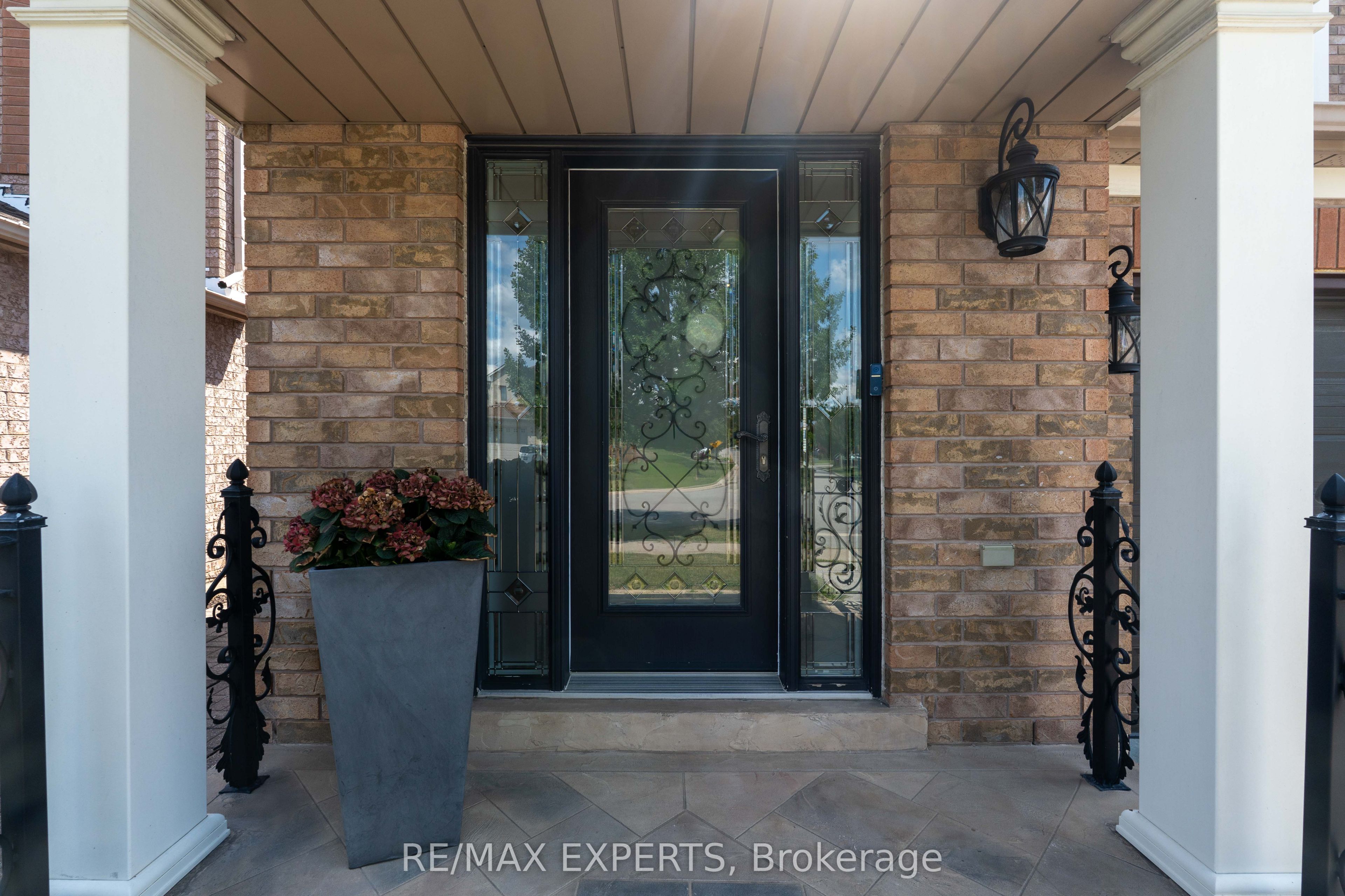 255 Matthew Drive, Vaughan, ON L4L 9B4 photo 5