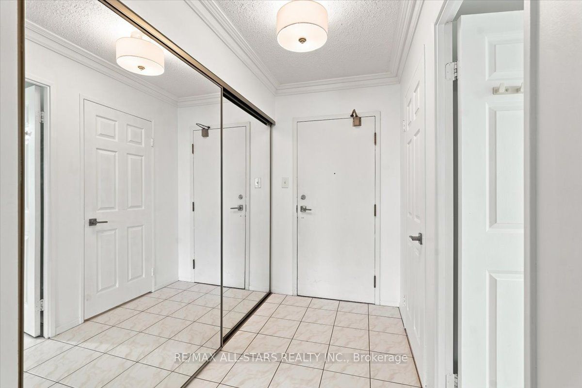 25 Austin Drive 528, Markham, ON L3R 8H4 photo 5