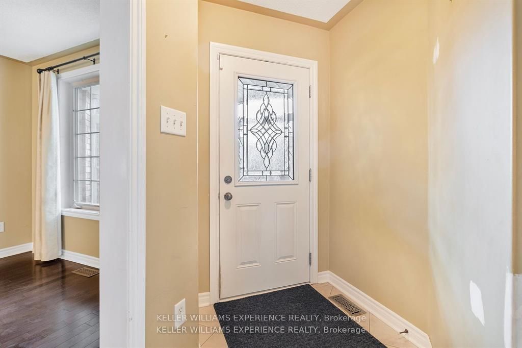 59 Mike Hart Drive, Essa, ON L0M 1B4 photo 3