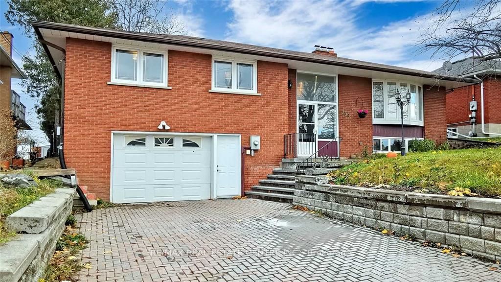 259 Simcoe Road, Bradford West Gwillimbury, ON L3Z 1Y5