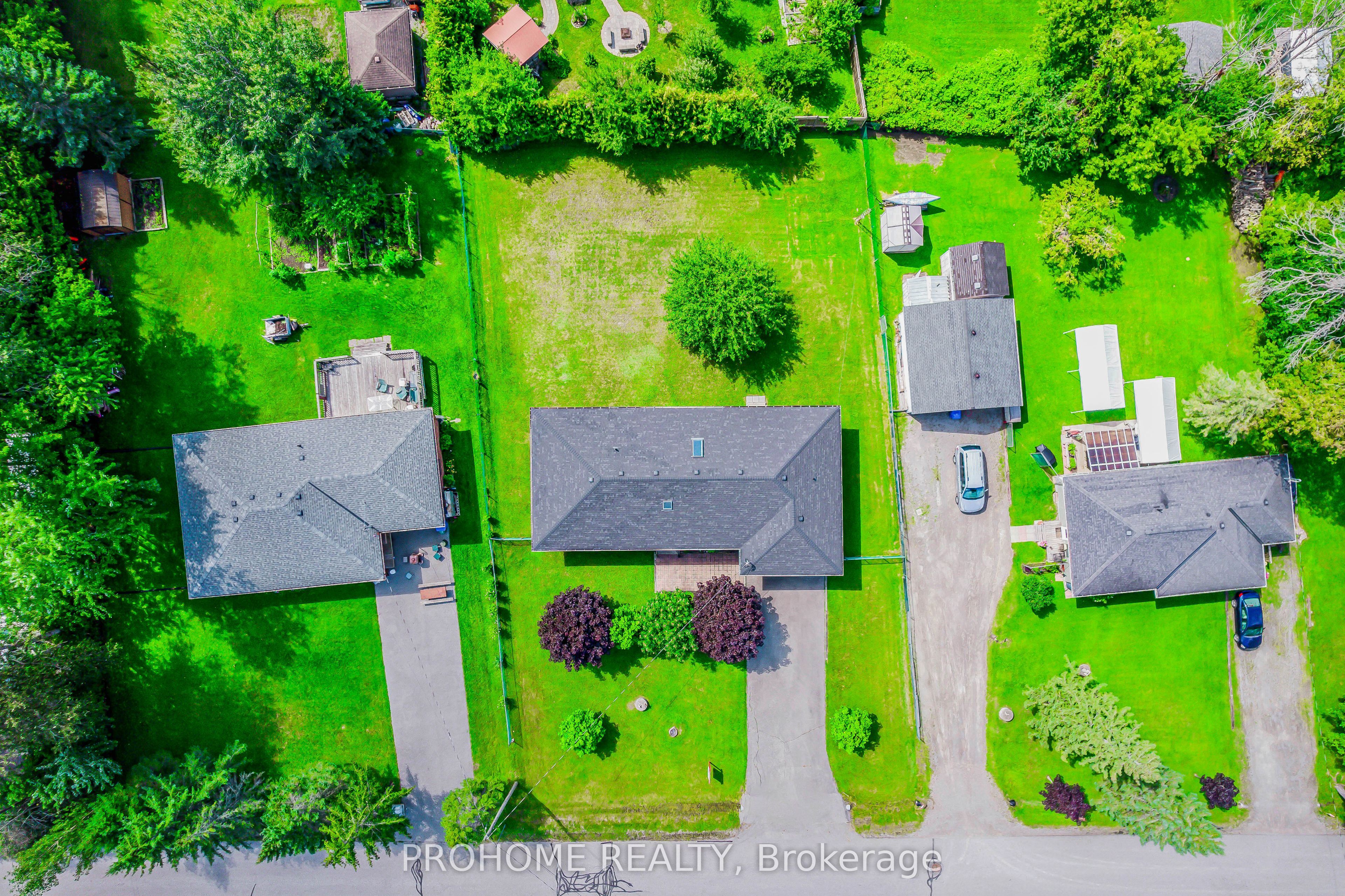 10 Joel Avenue, Georgina, ON L0E 1S0 photo 2