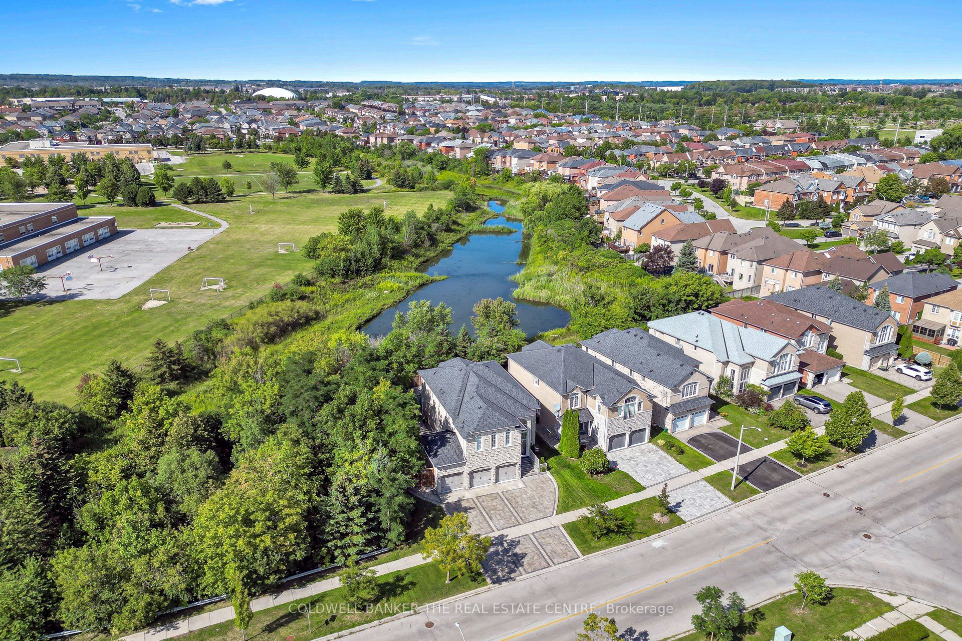 32 Princeton Avenue, Richmond Hill, ON L4S 2E3 photo 3
