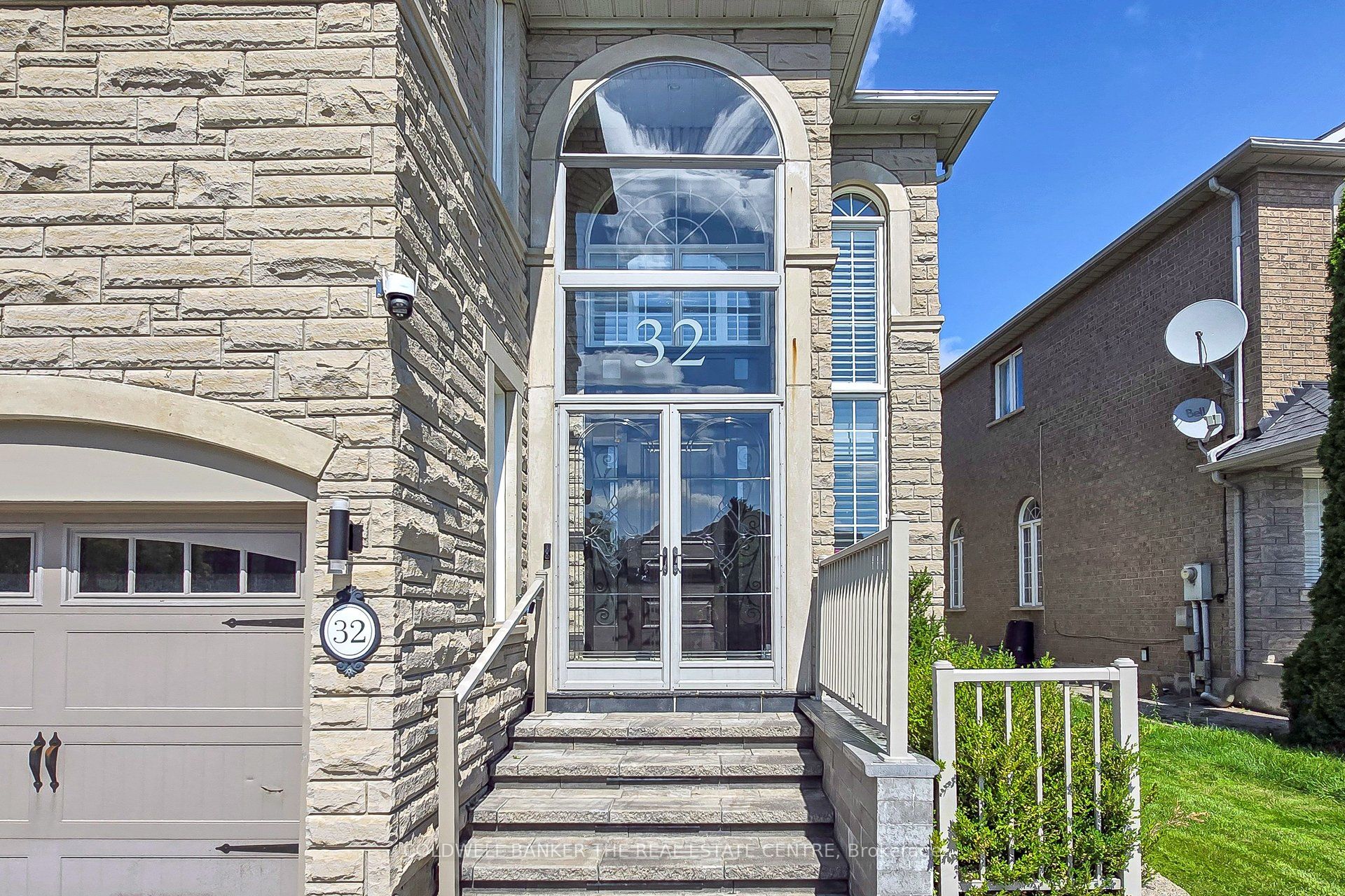 32 Princeton Avenue, Richmond Hill, ON L4S 2E3 photo 4