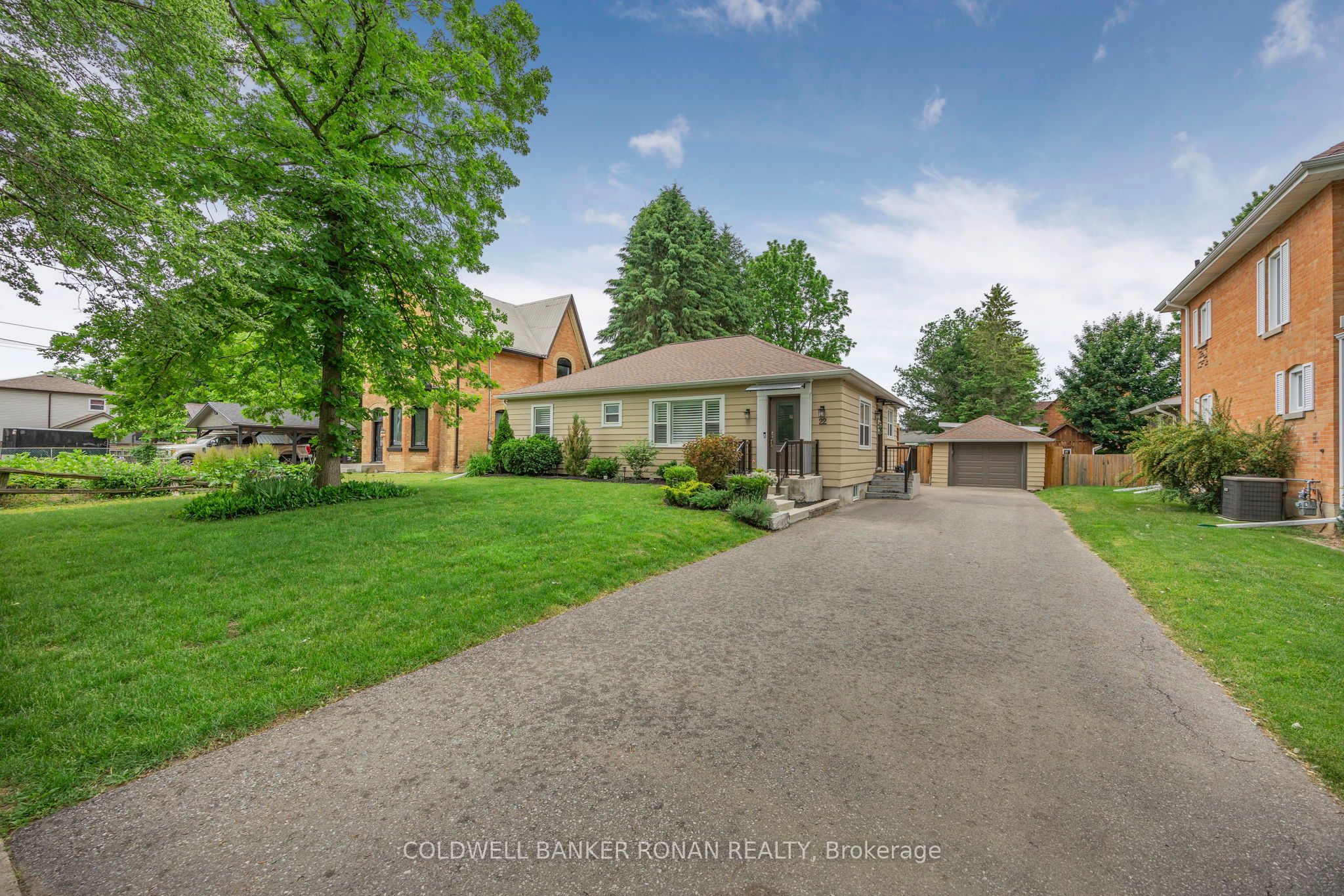22 Nelson Street, New Tecumseth, ON L9R 1G9 photo 2