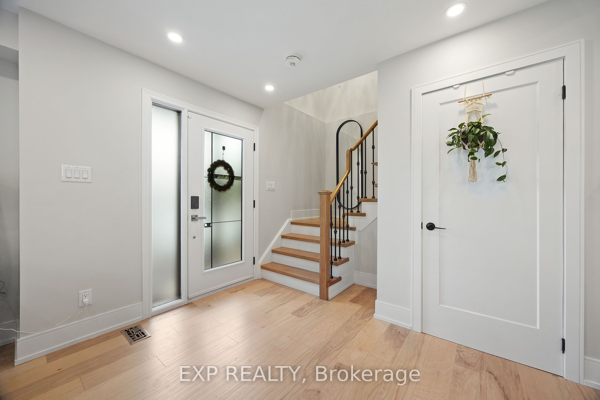 12333 Ninth Line, Whitchurch-Stouffville, ON L4A 1C2 photo 2
