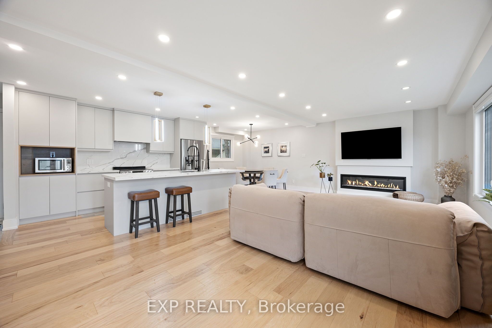 12333 Ninth Line, Whitchurch-Stouffville, ON L4A 1C2 photo 3