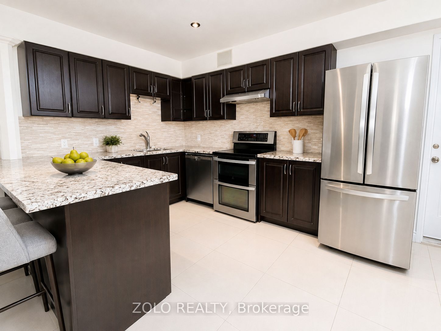 20560 Yonge Street Bsmt, East Gwillimbury, ON L9N 0J7 photo 2