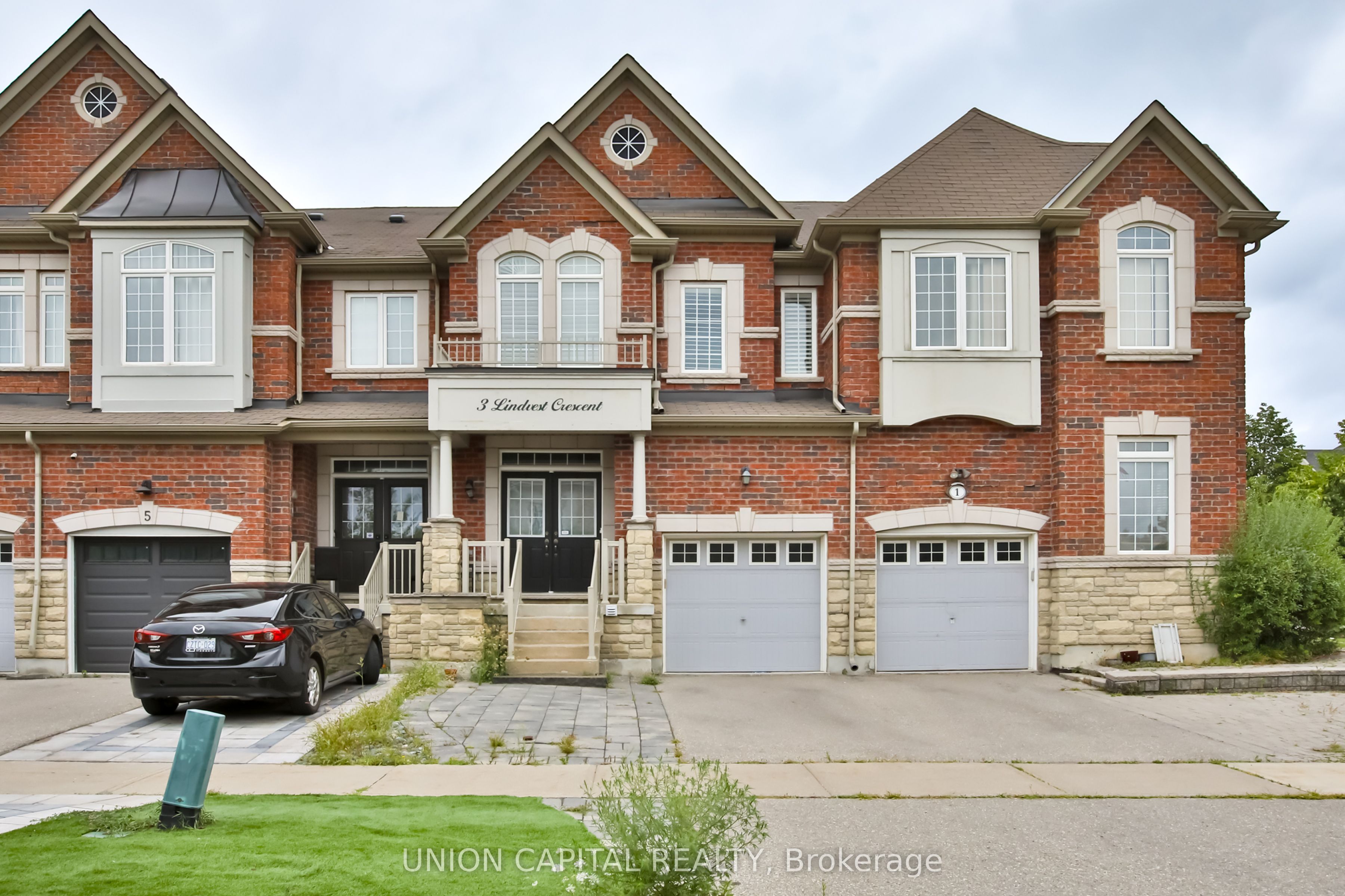 3 Lindvest Crescent, Vaughan, ON L6A 4N3 photo 2