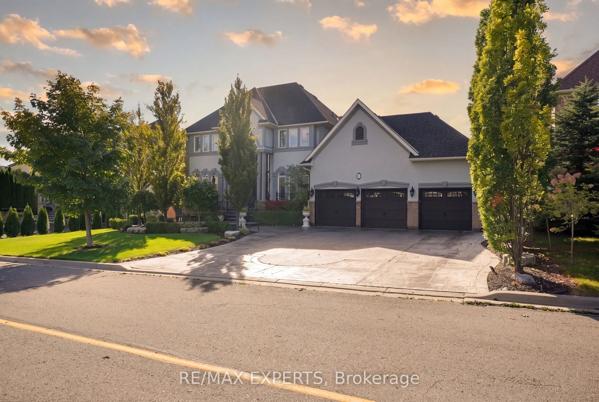 91 Hunterwood Chase, Vaughan, ON L6A 3S1 photo 4