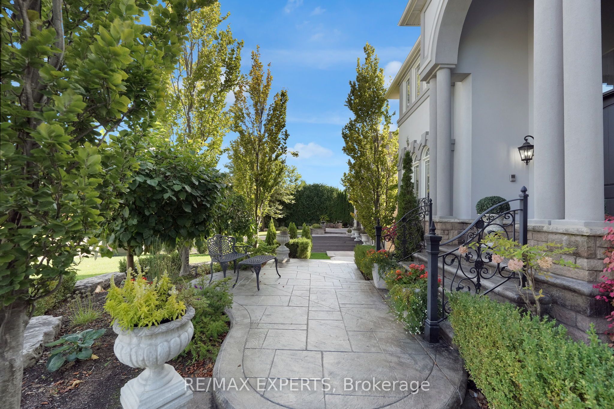 91 Hunterwood Chase, Vaughan, ON L6A 3S1 photo 5