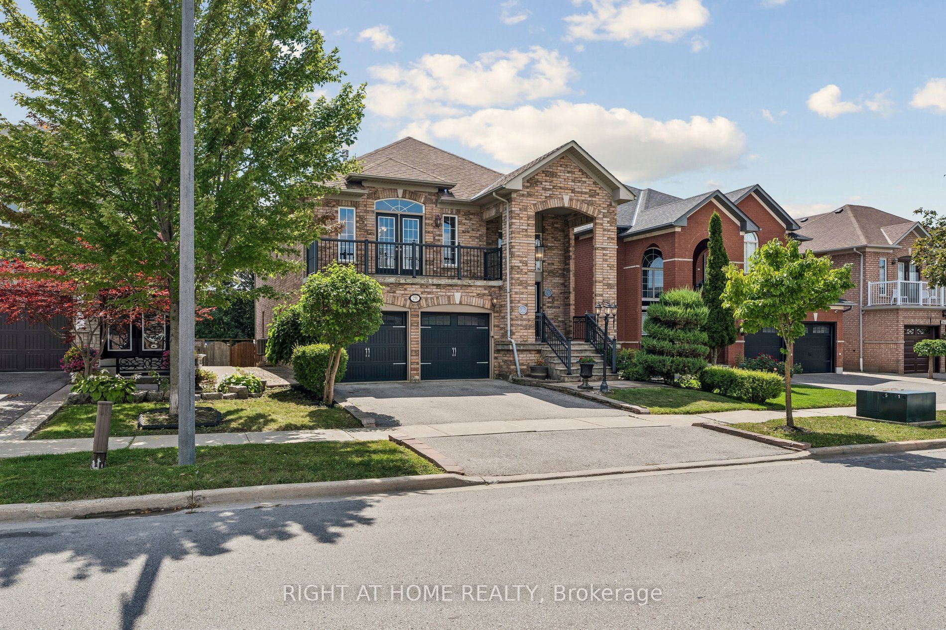 251 Sonoma Boulevard, Vaughan, ON L4H 1R5 photo 2