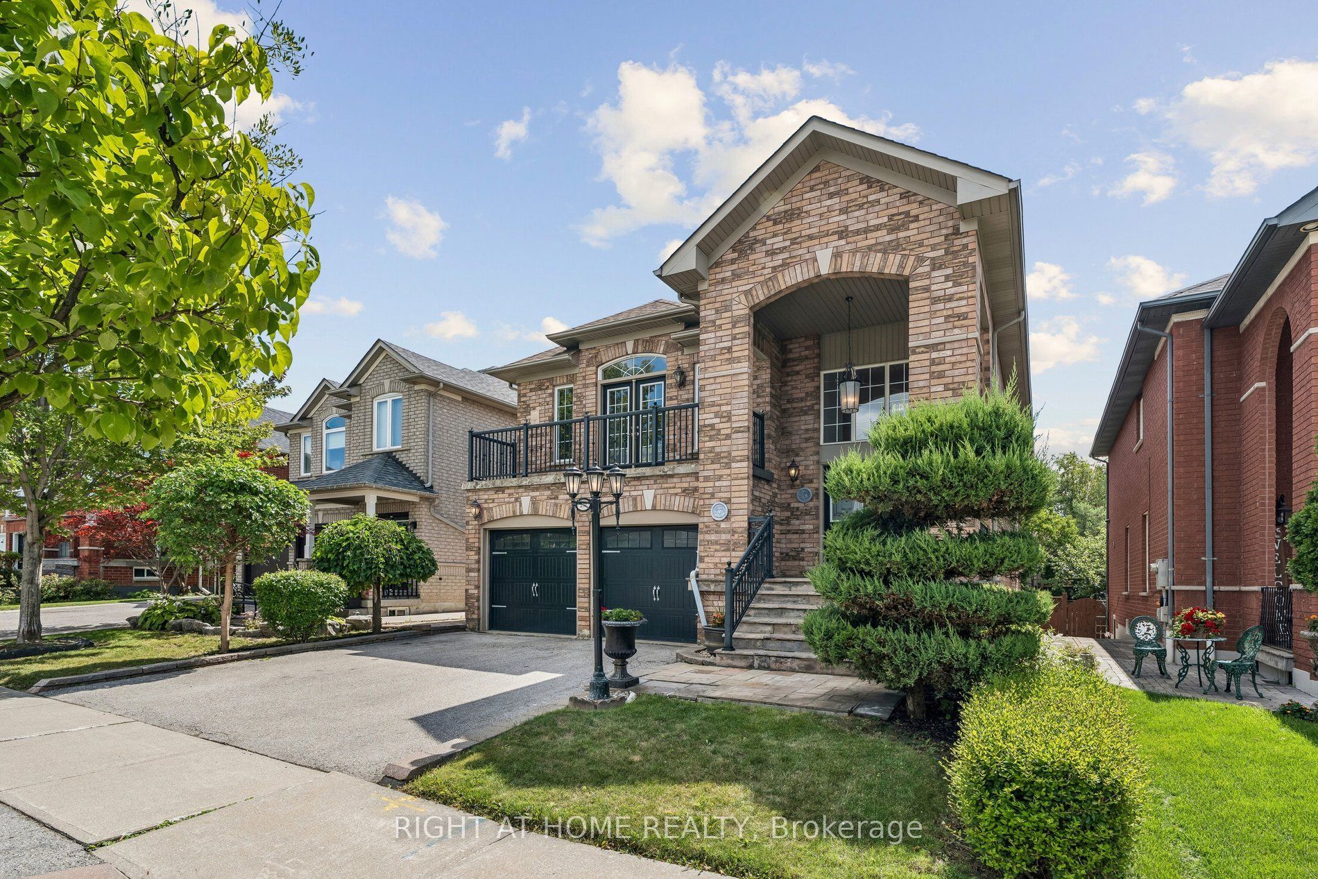 251 Sonoma Boulevard, Vaughan, ON L4H 1R5 photo 3