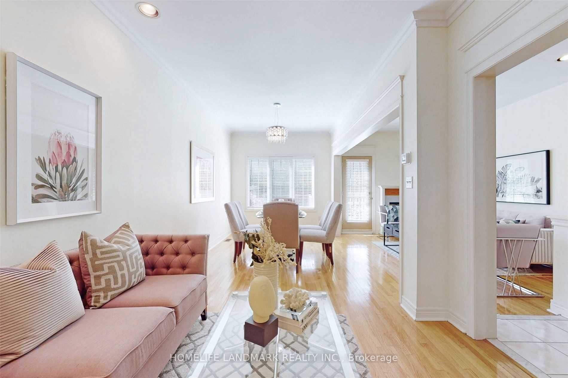 22 Kingsbridge Circle, Vaughan, ON L4J 8N7 photo 4