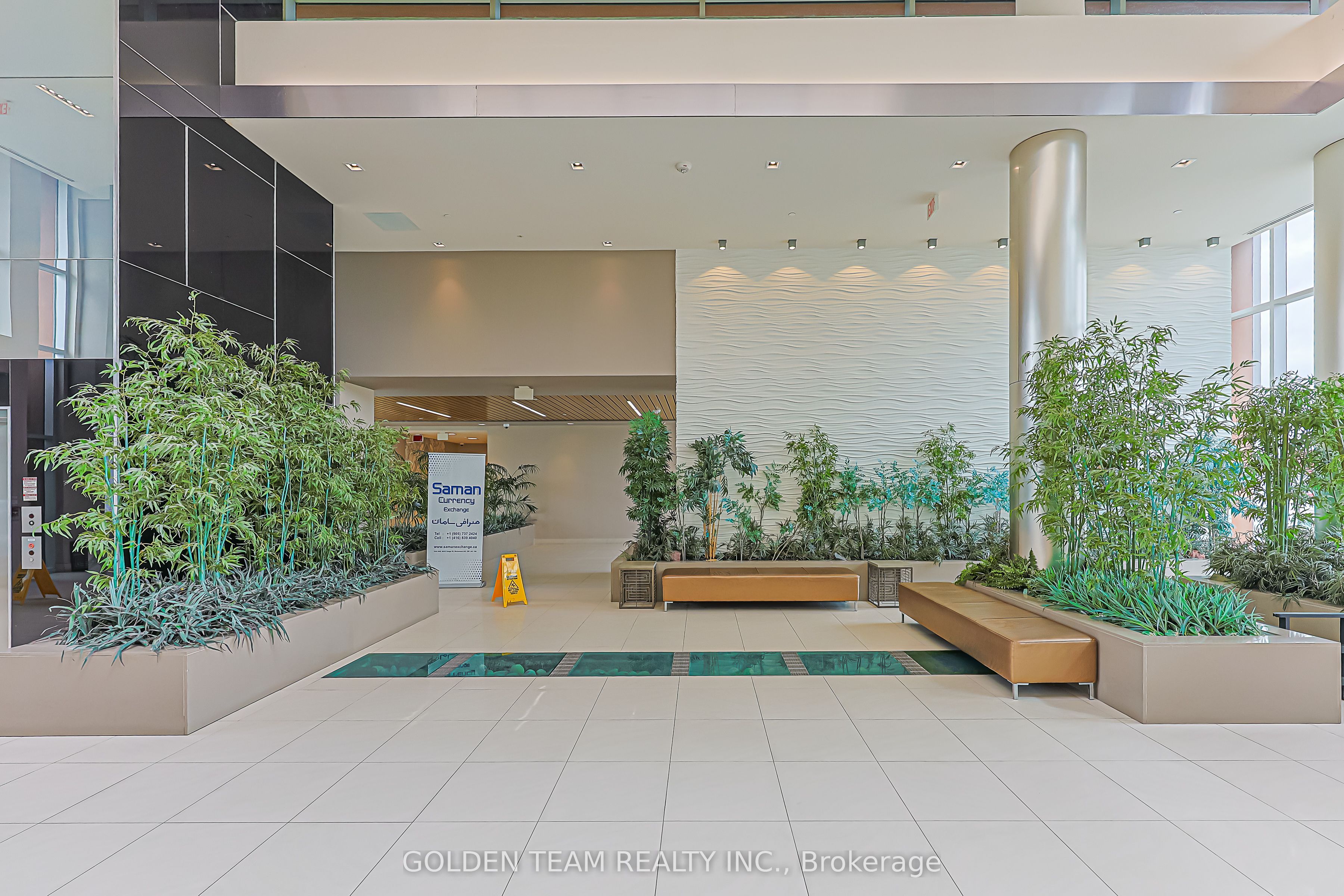 9600 Yonge Street 218B, Richmond Hill, ON L4C 0X3 photo 5