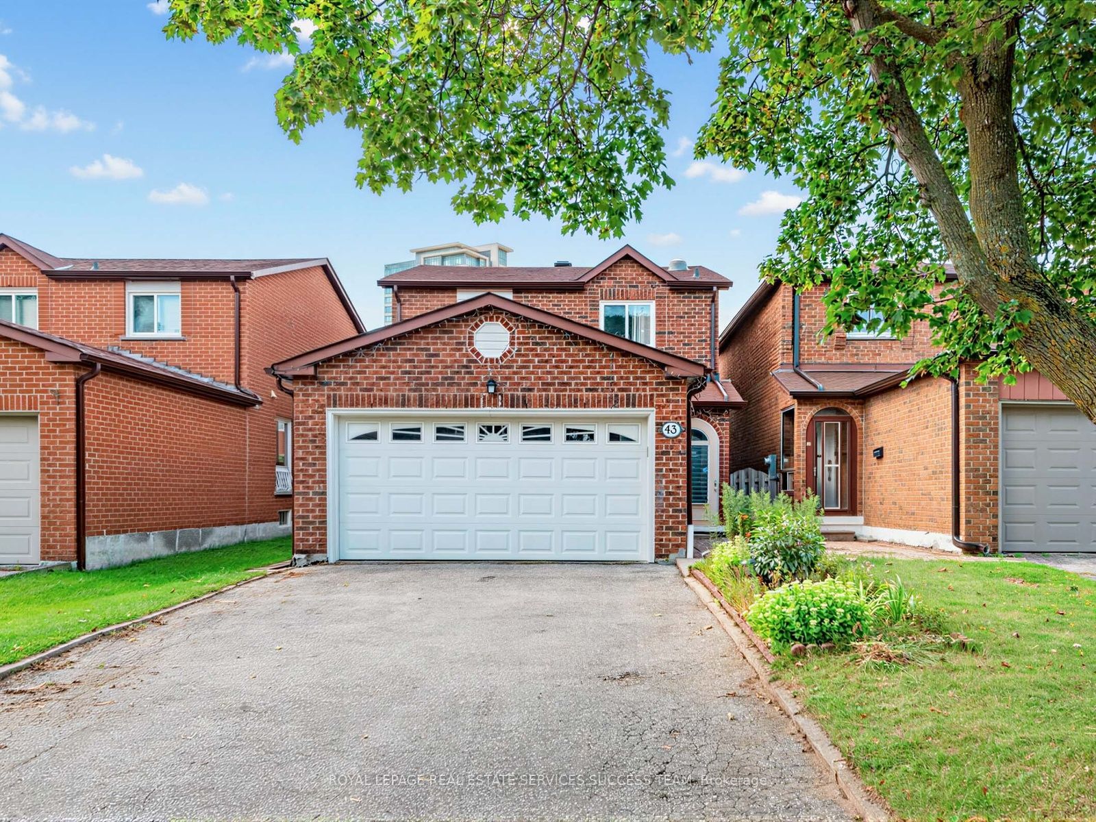 43 Hendon Road, Markham, ON L3R 6Z7 photo 2