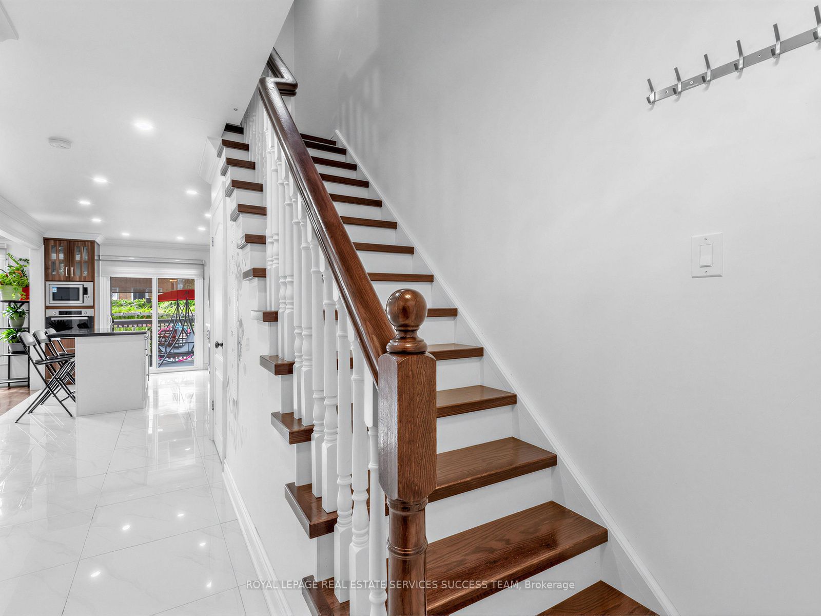43 Hendon Road, Markham, ON L3R 6Z7 photo 5