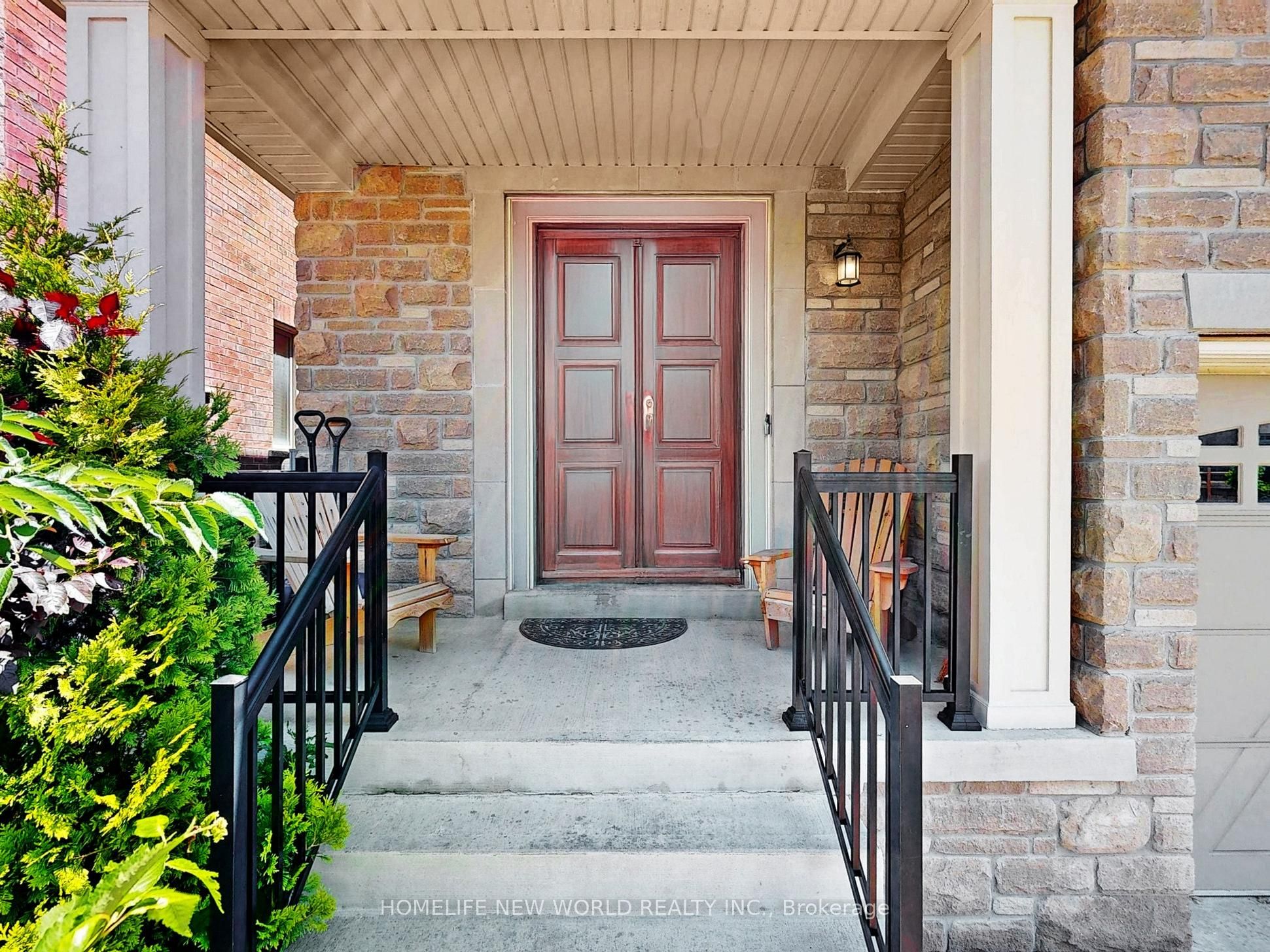 54 Thornapple Lane, Richmond Hill, ON L4E 1E7 photo 3