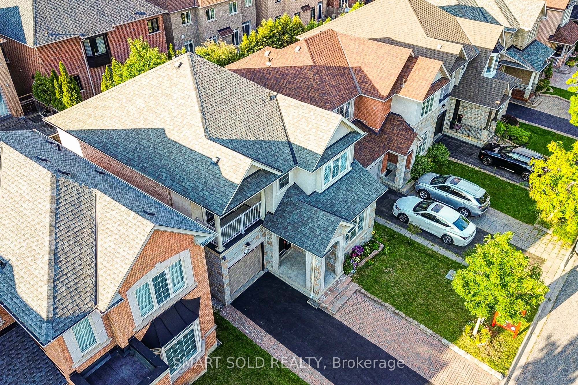 16 Burgundy Trail, Vaughan, ON L4J 8X5 photo 3