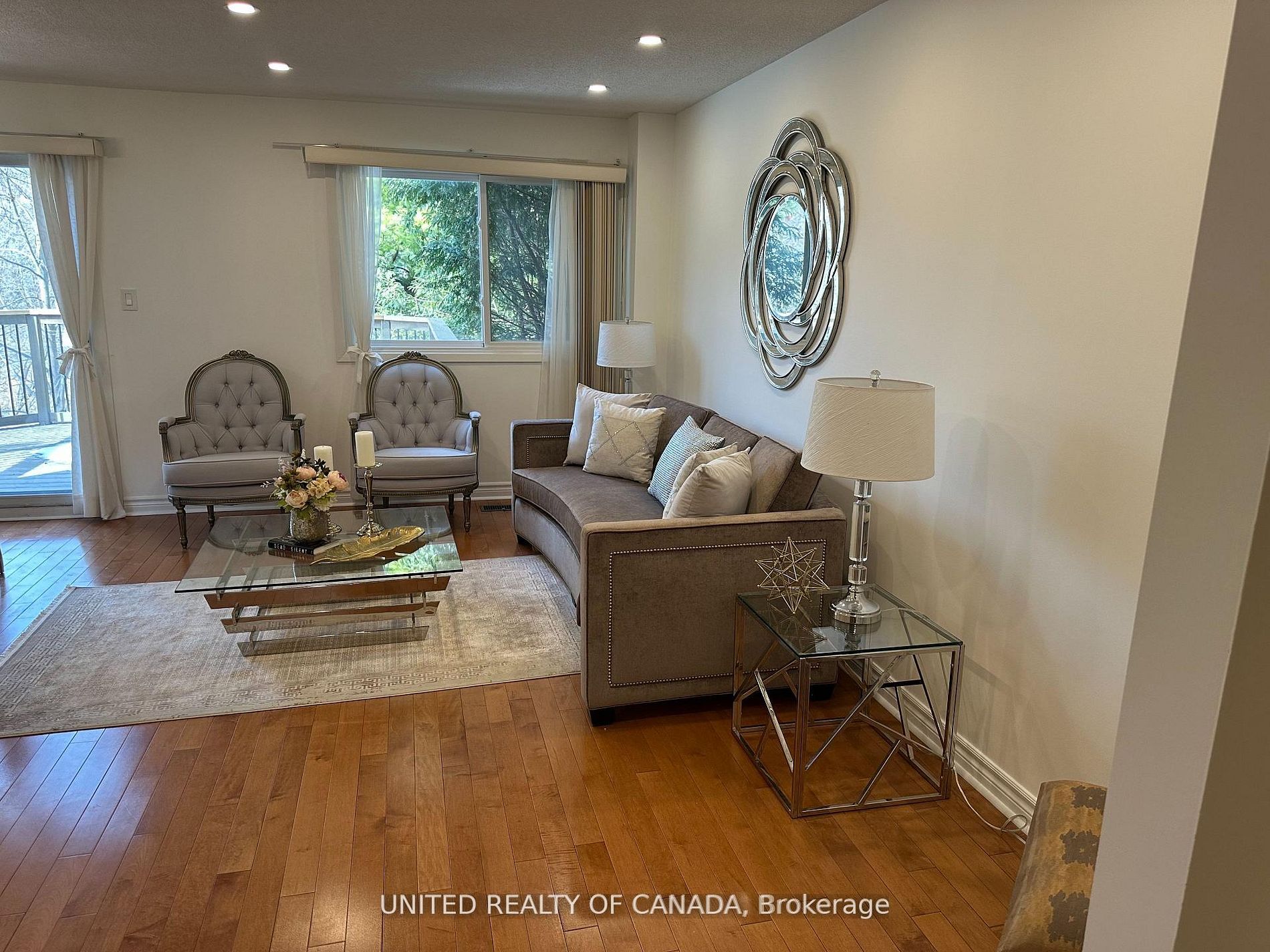102 Baywood Court, Markham, ON L3T 5W3 photo 4