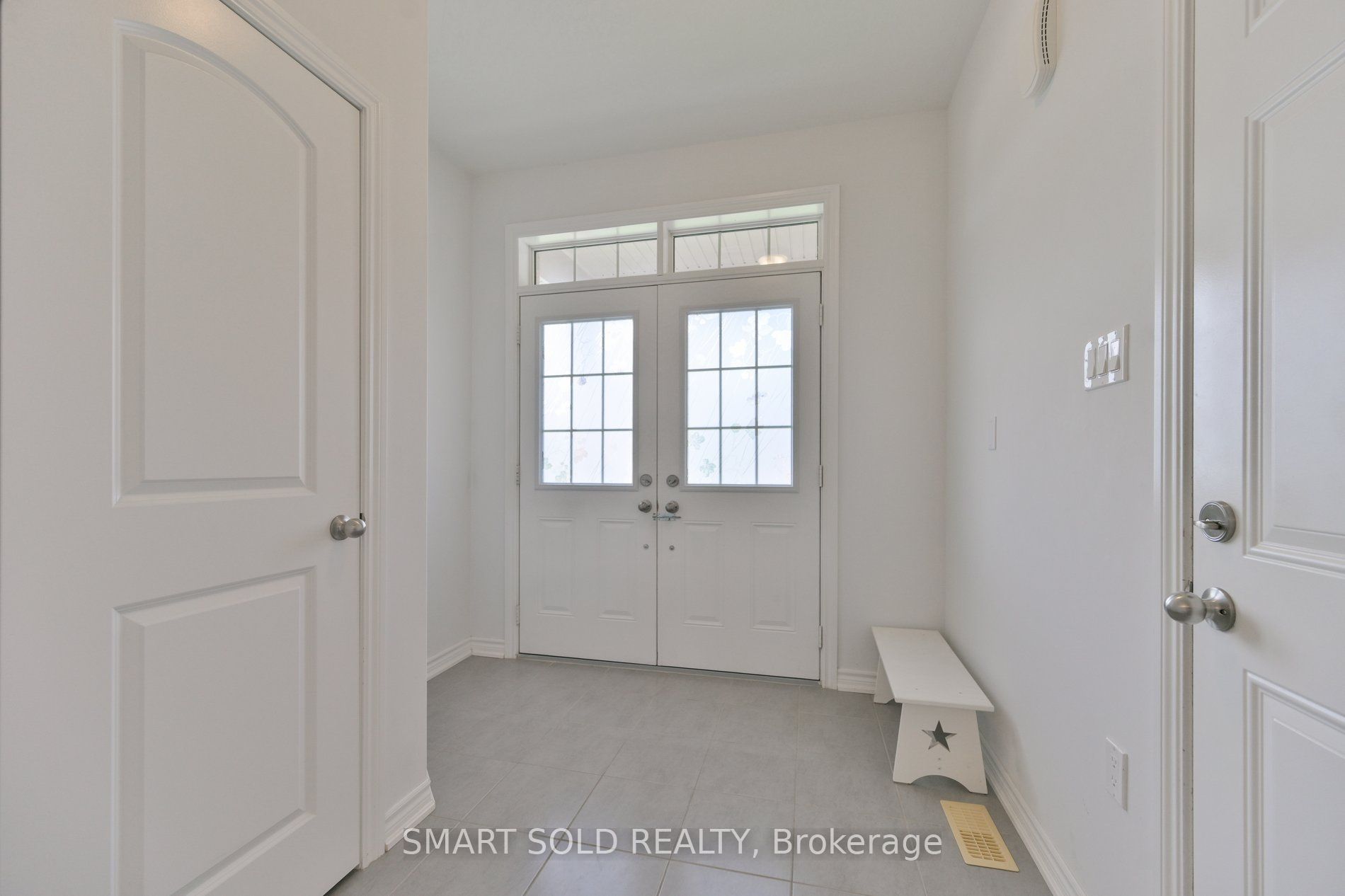 51 Bramsey Street, Georgina, ON L0E 1R0 photo 2