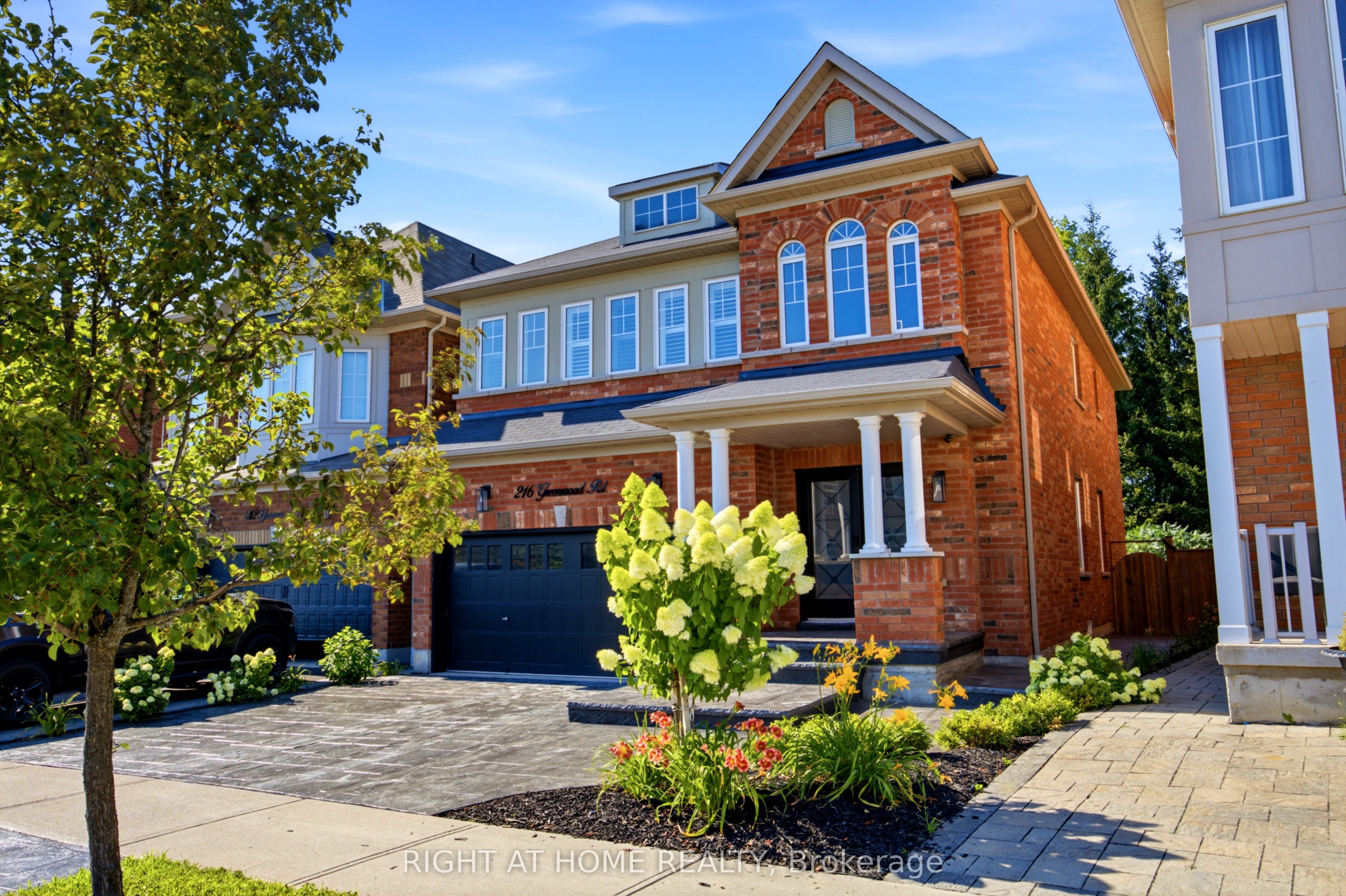 216 Greenwood Road, Whitchurch-Stouffville, ON L4A 4N8