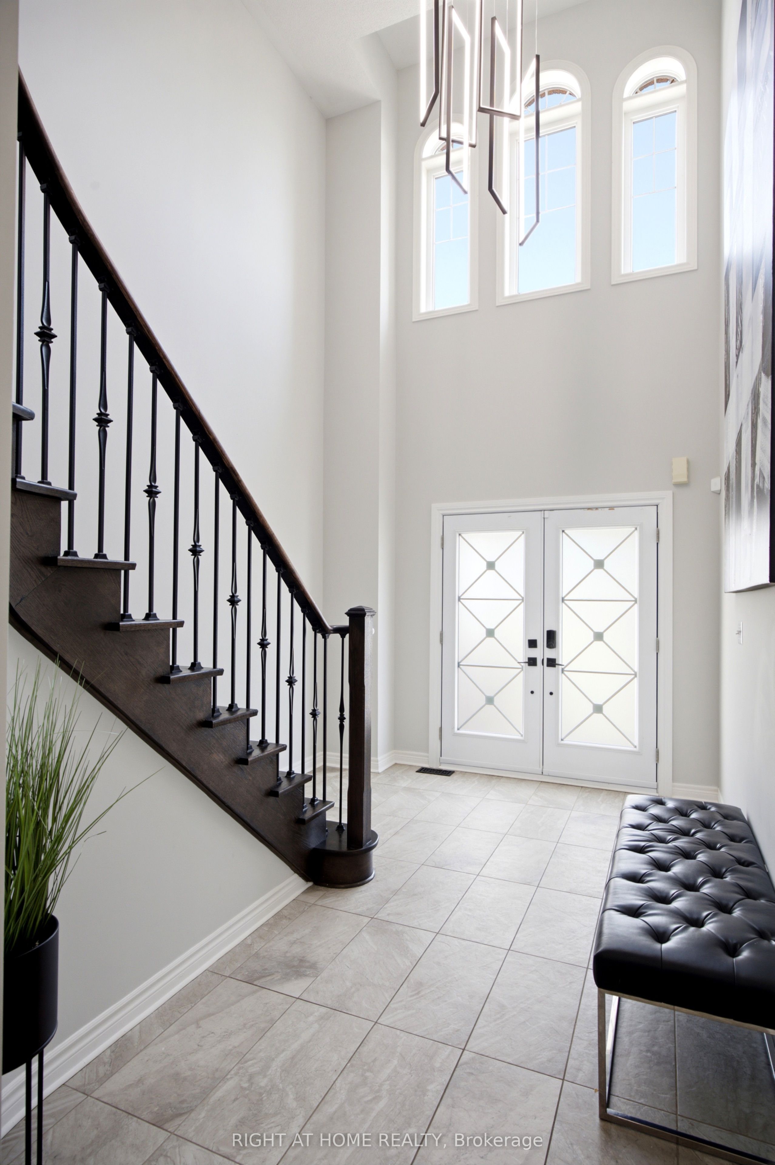 216 Greenwood Road, Whitchurch-Stouffville, ON L4A 4N8 photo 4