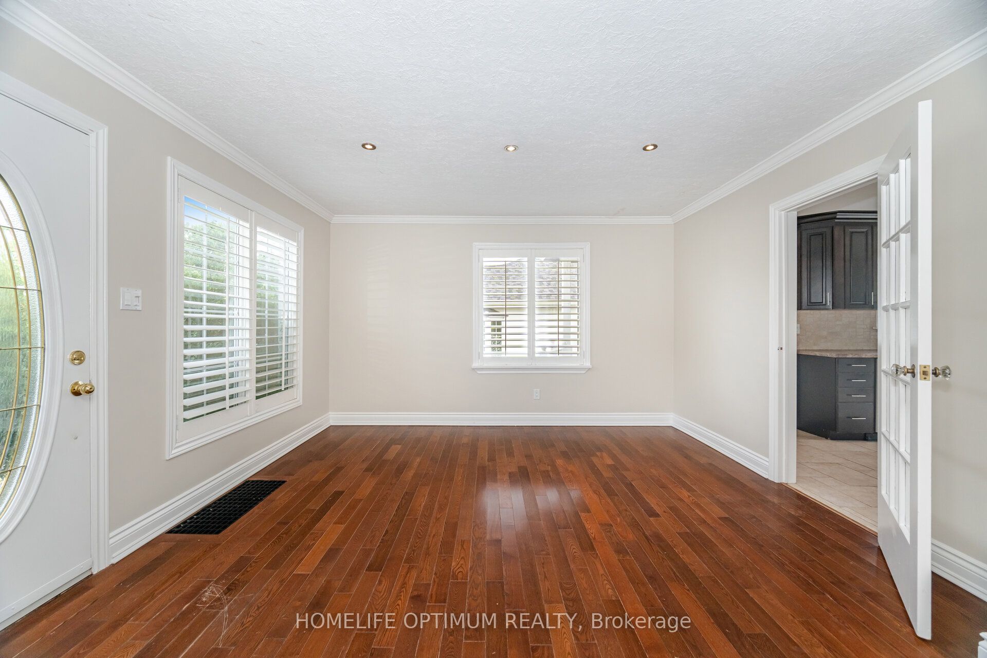 128 Eagle Street, Newmarket, ON L3Y 1J4 photo 5