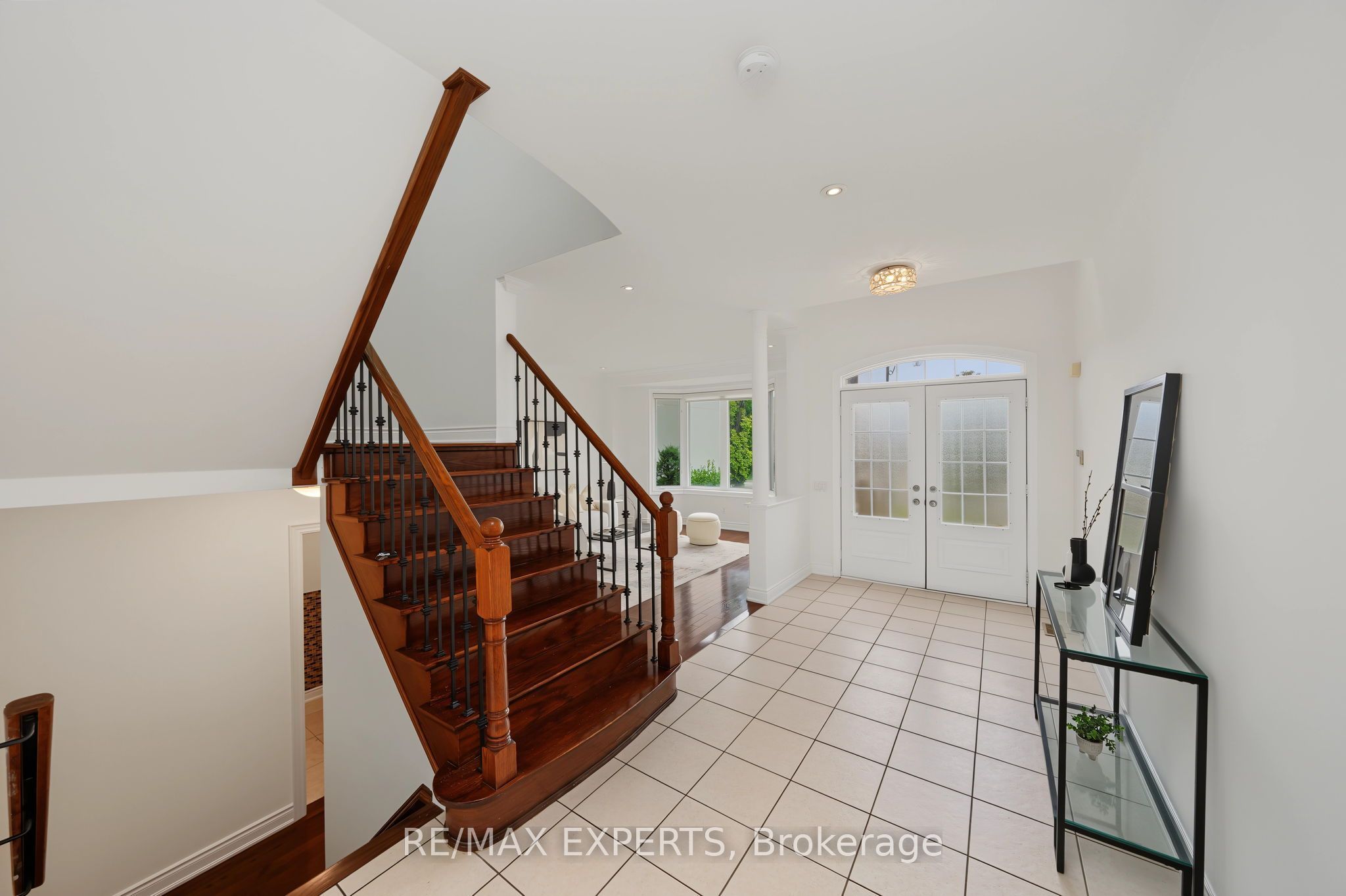 12 Sweet Valerie Court, Vaughan, ON L6A 0C6 photo 4