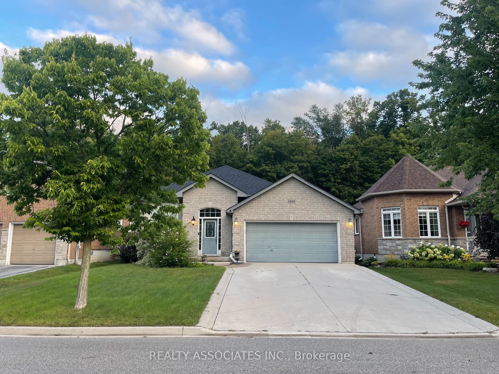 1059 Nantyr Drive, Innisfil, ON L9S 0A8
