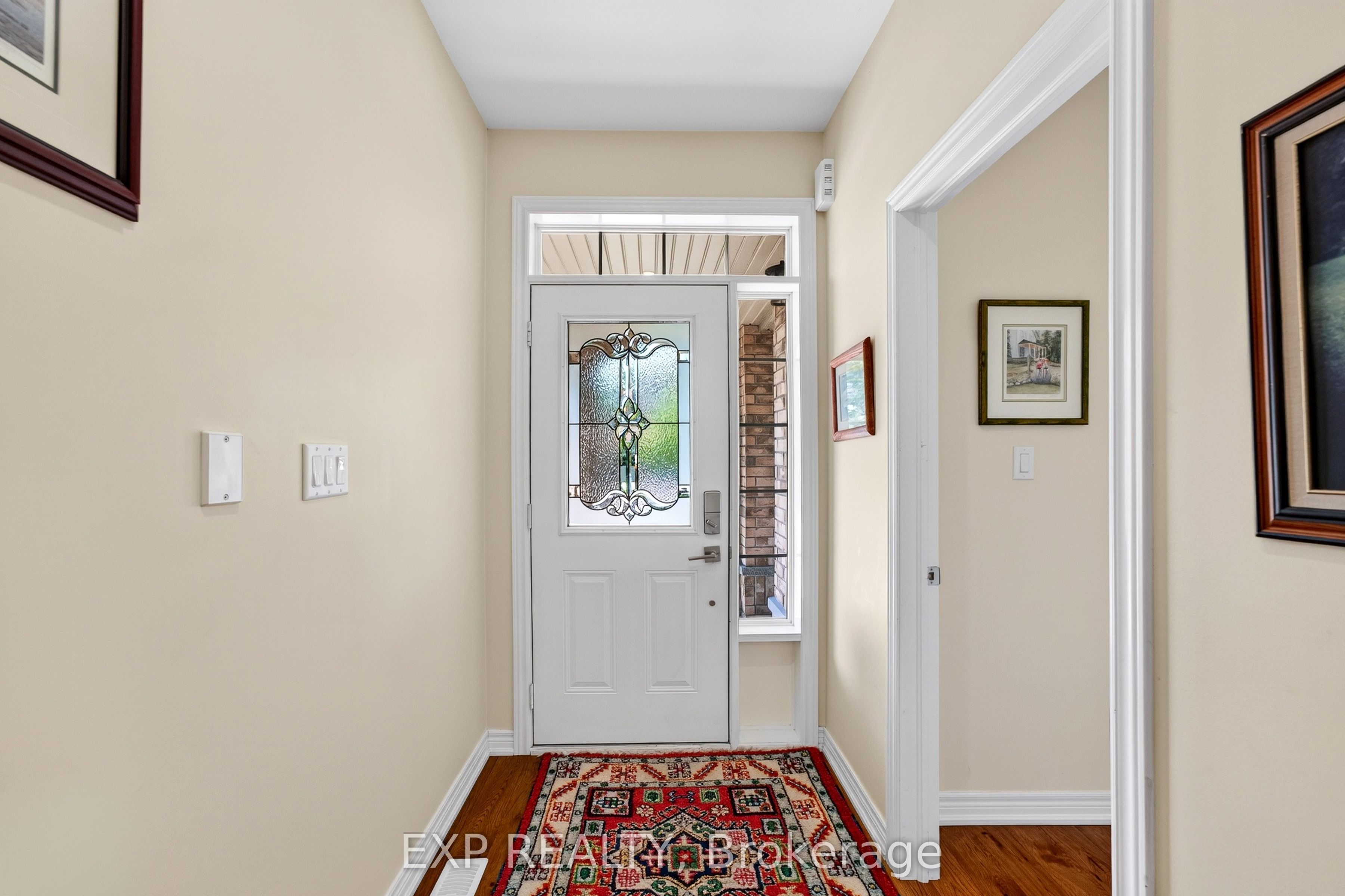 17 Wyndham Circle, Georgina, ON L0E 1R0 photo 5
