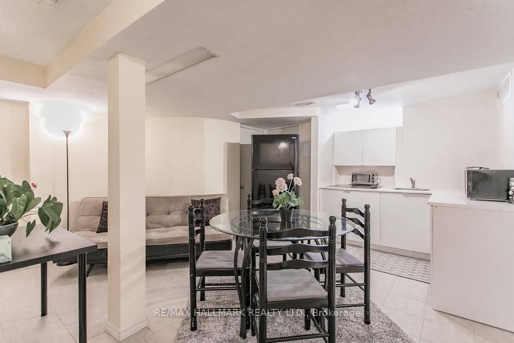 49 Nantucket Drive Basement, Richmond Hill, ON L4E 3V8 photo 4